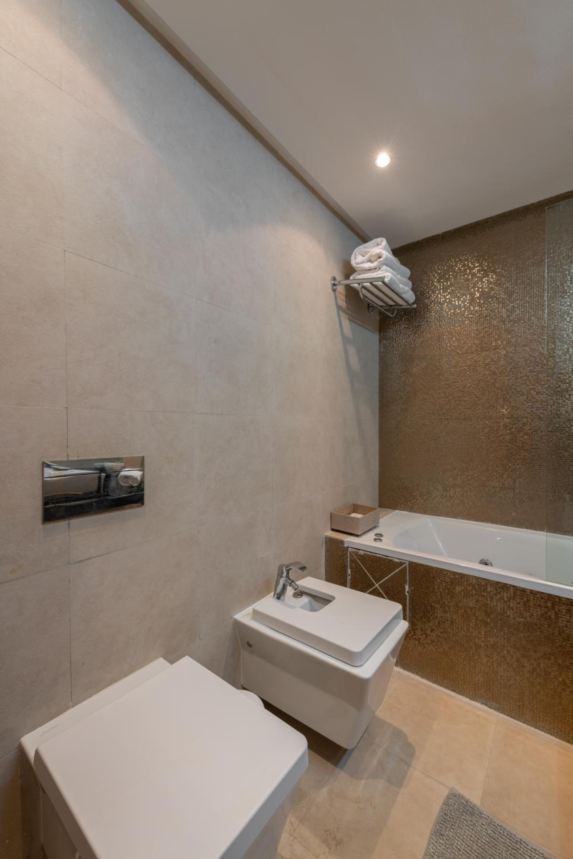 Three-Bedroom Apartment - Photo 24