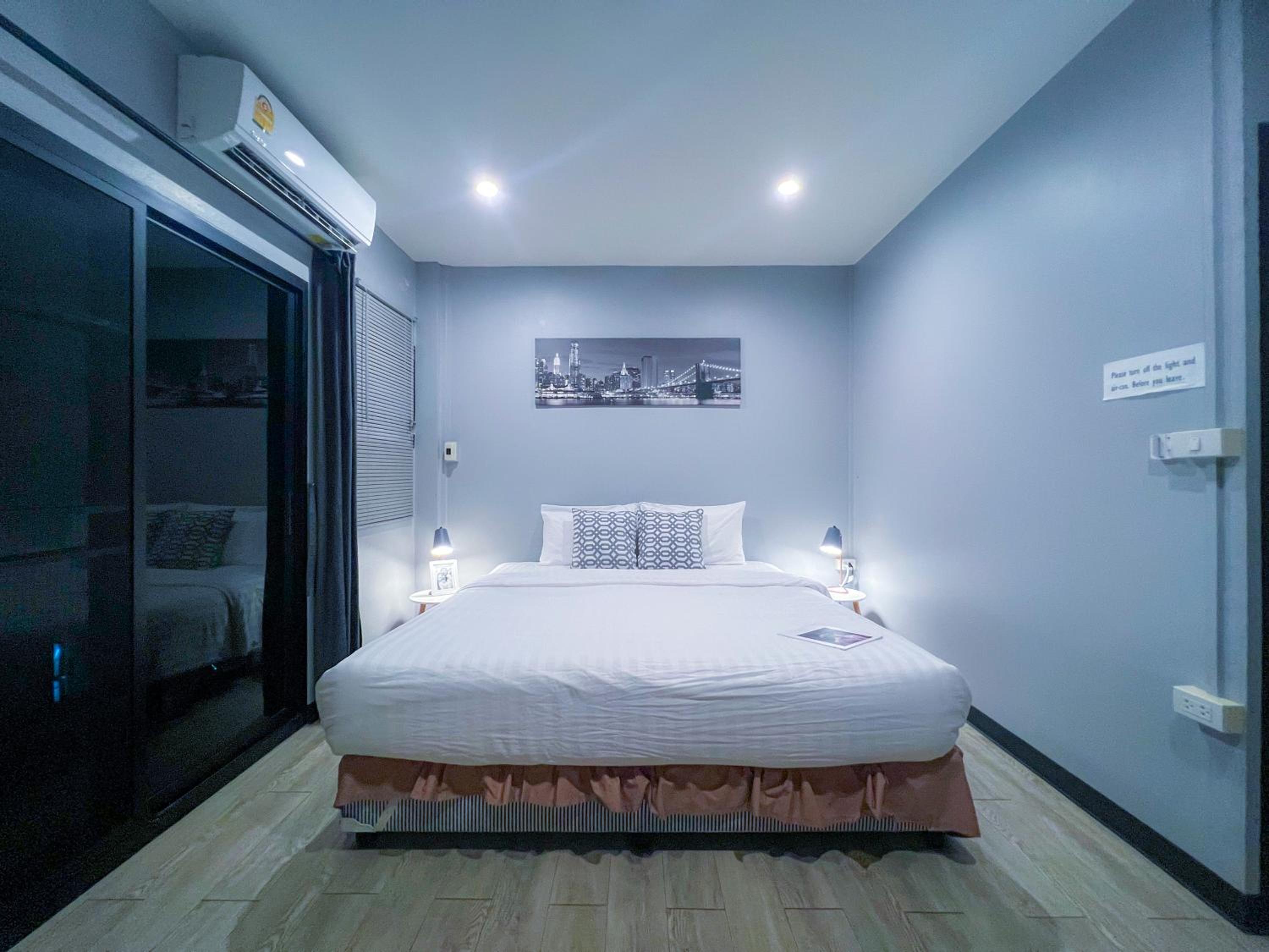 Double Room with Balcony - Photo 1