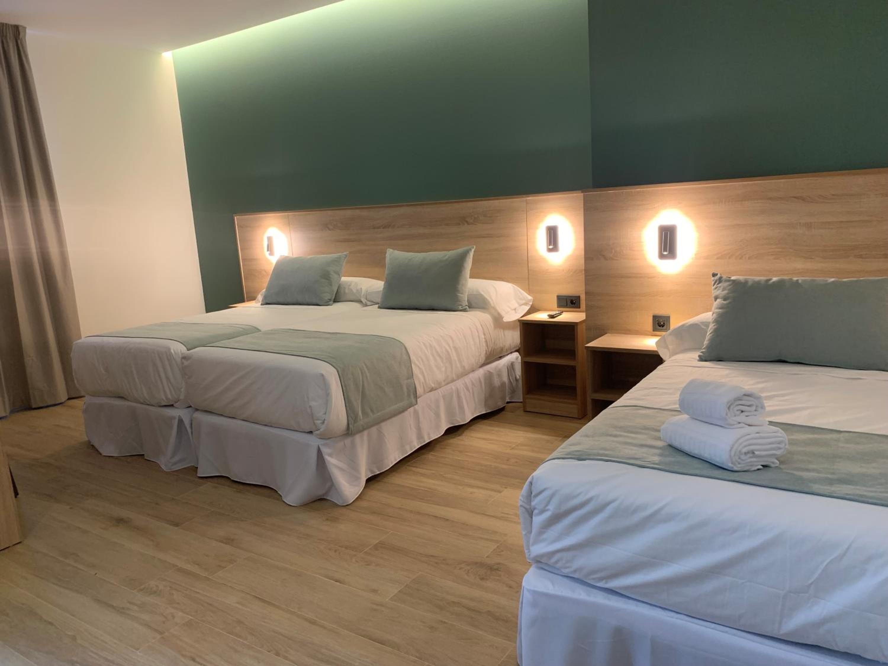 Triple Room - Photo 1