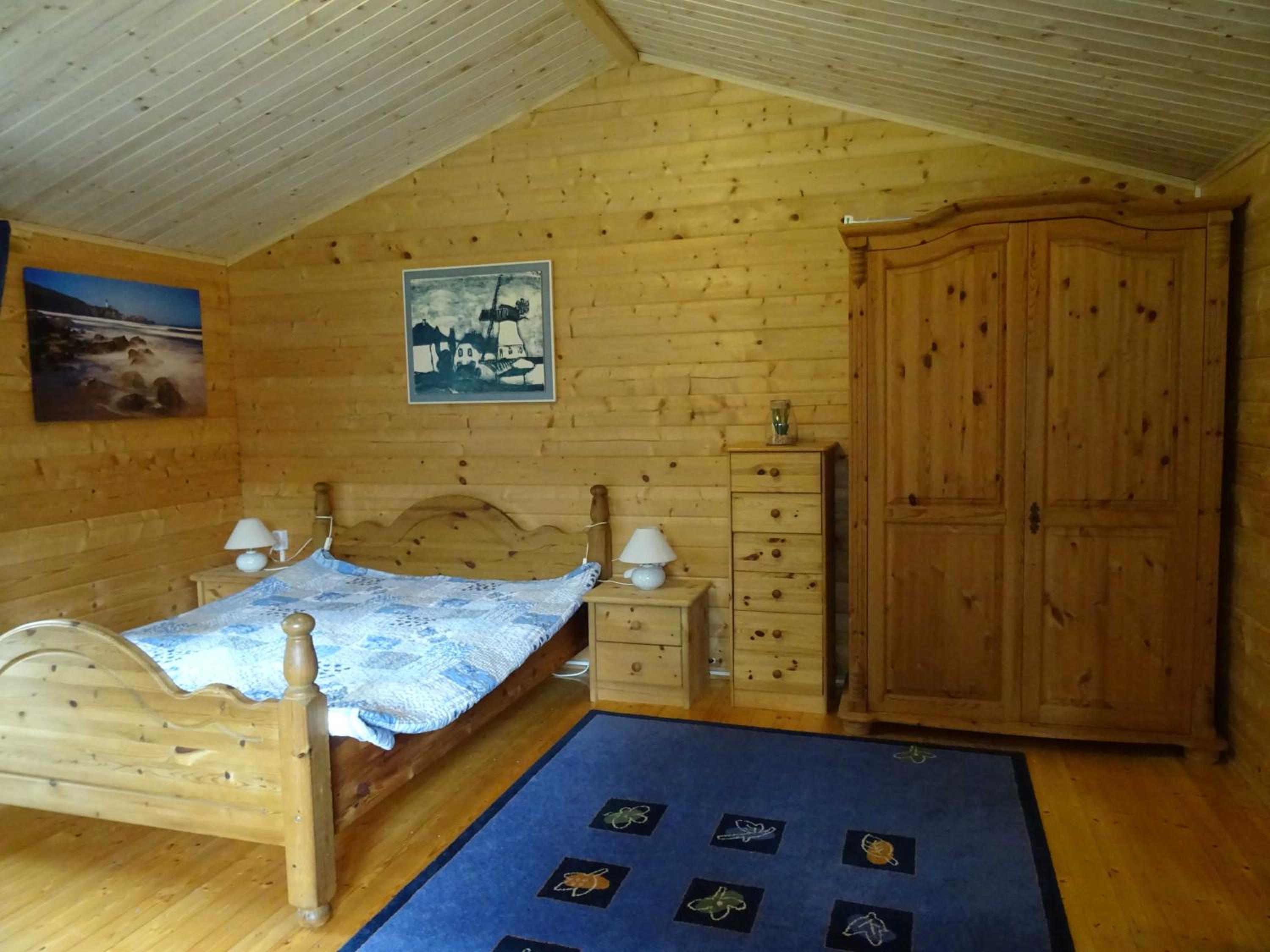 Four-Bedroom House photo 3
