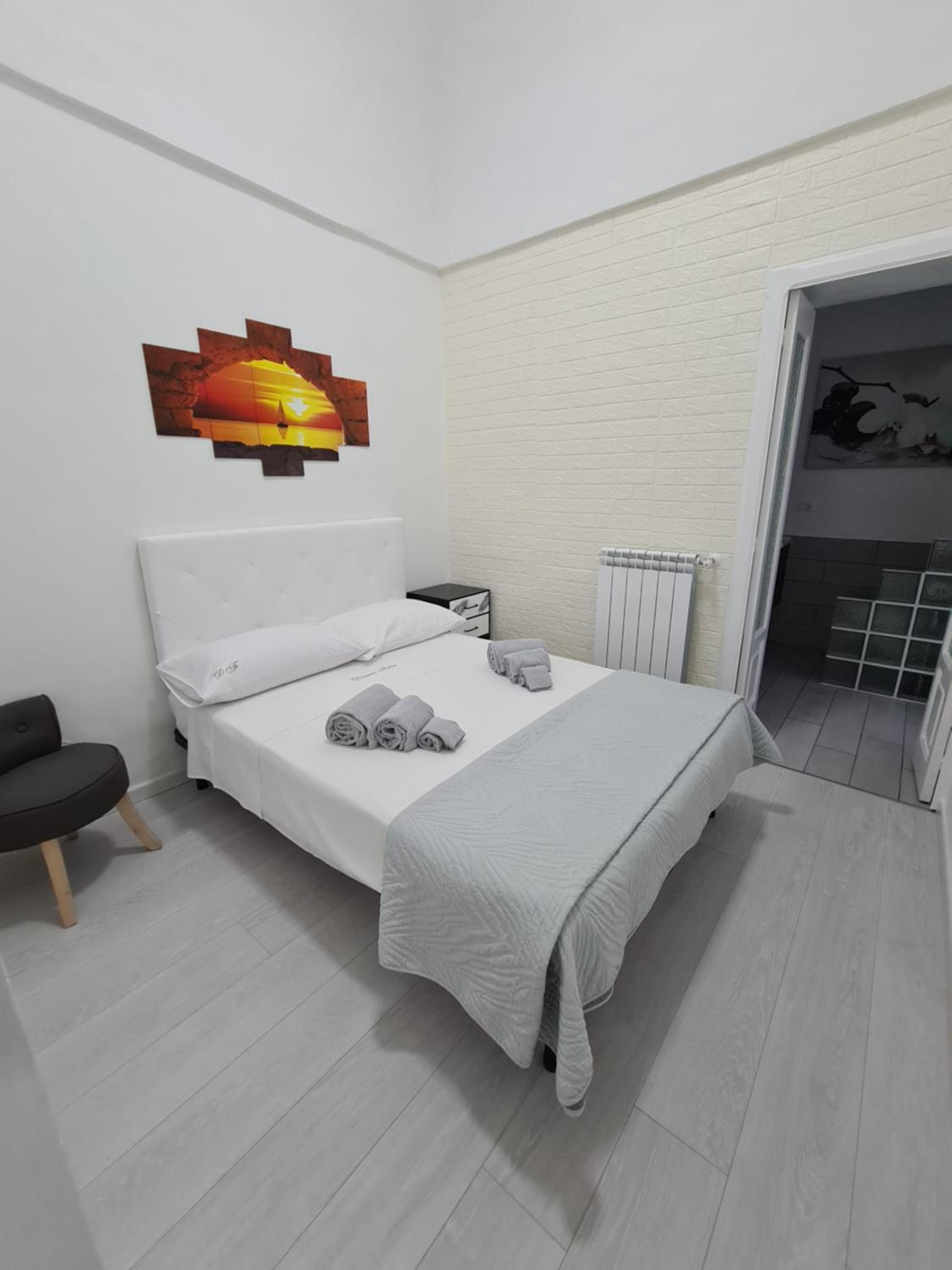 Double Room with Spa Bath - Photo 1