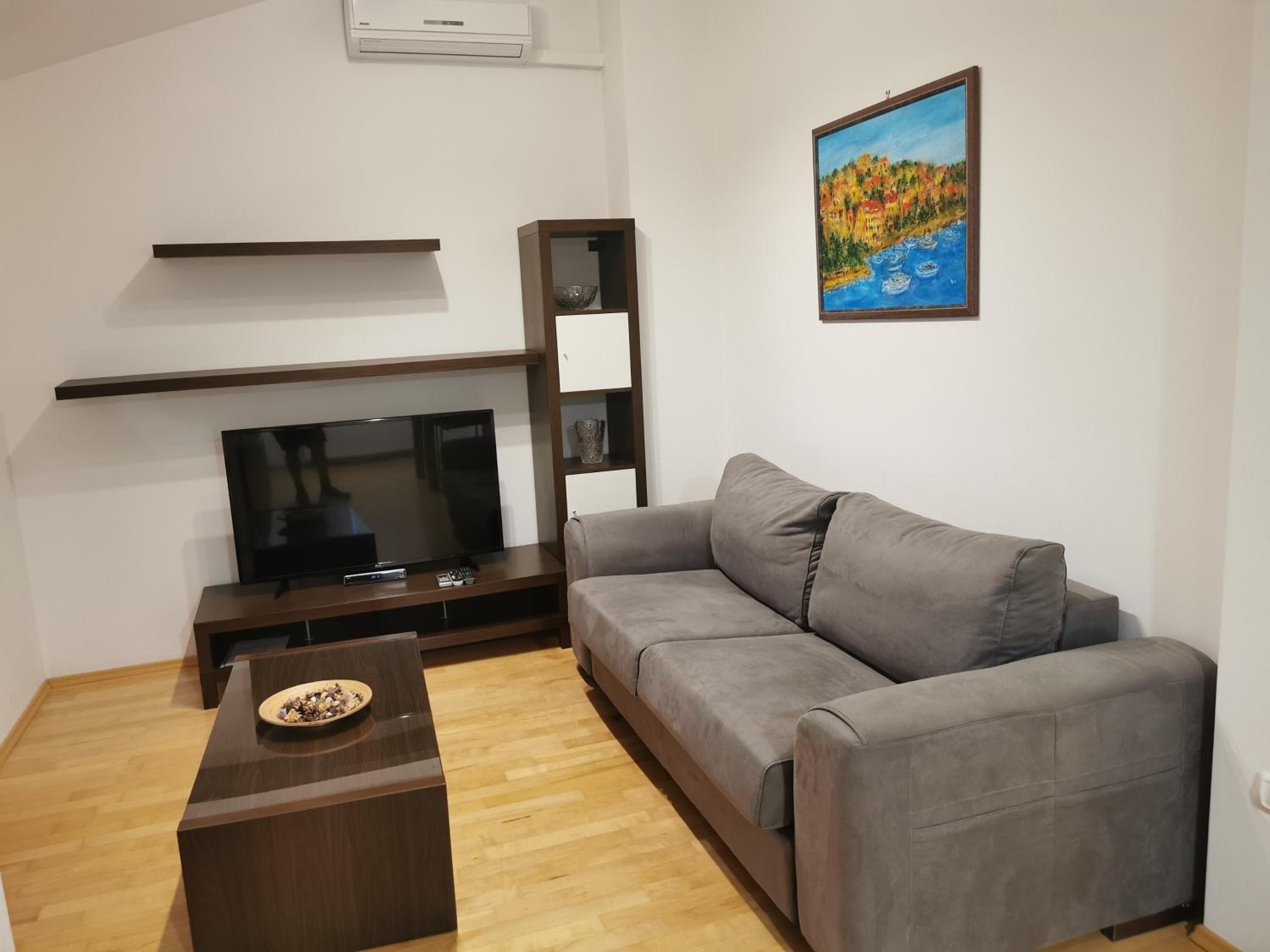One-Bedroom Apartment with Sea View BC4