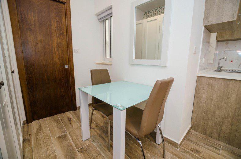 One-Bedroom Apartment - Photo 6