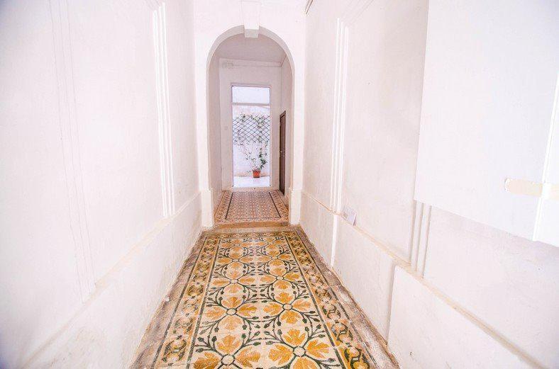 One-Bedroom Apartment - Photo 8