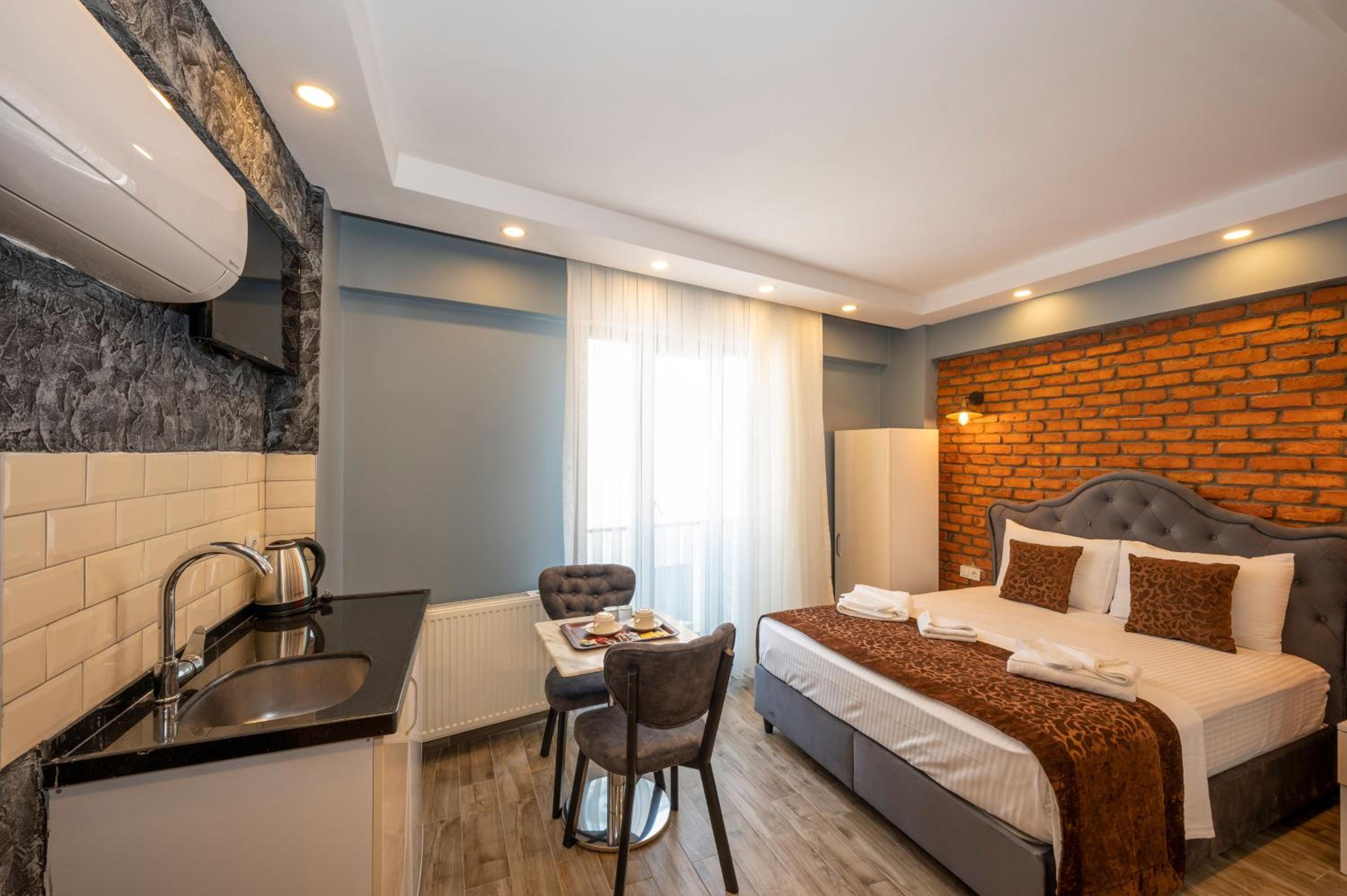 Double Room with Balcony