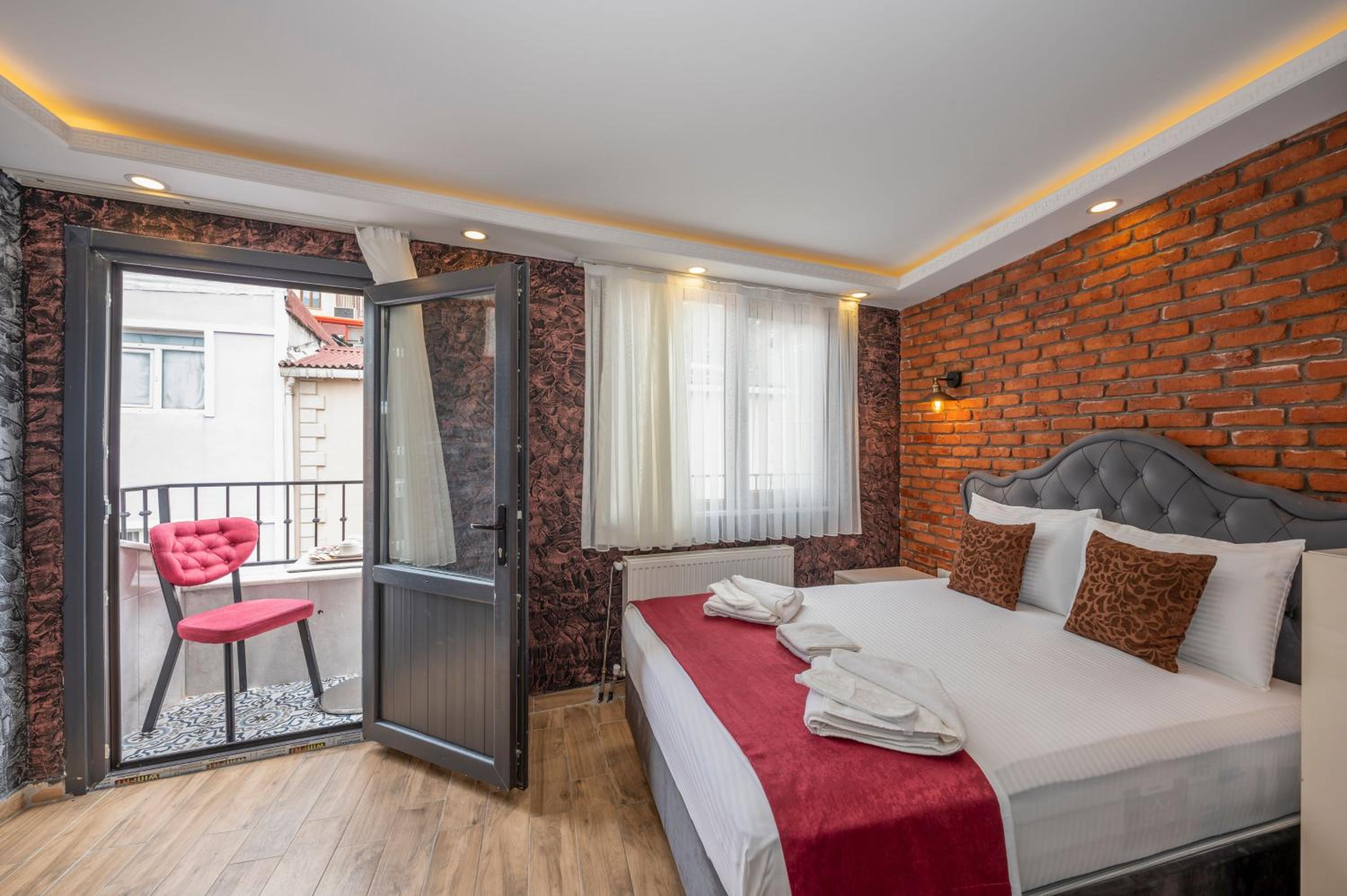 King Room with Balcony