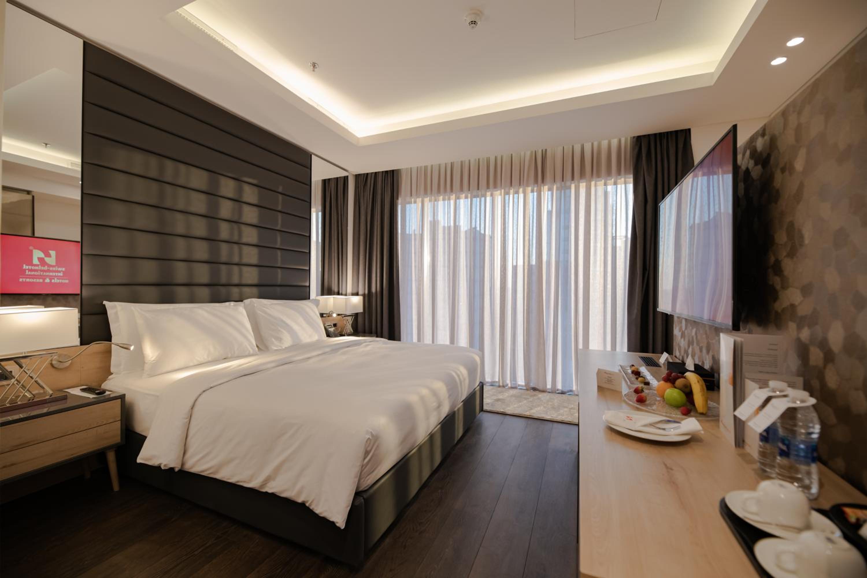 Superior King Room - Photo 6