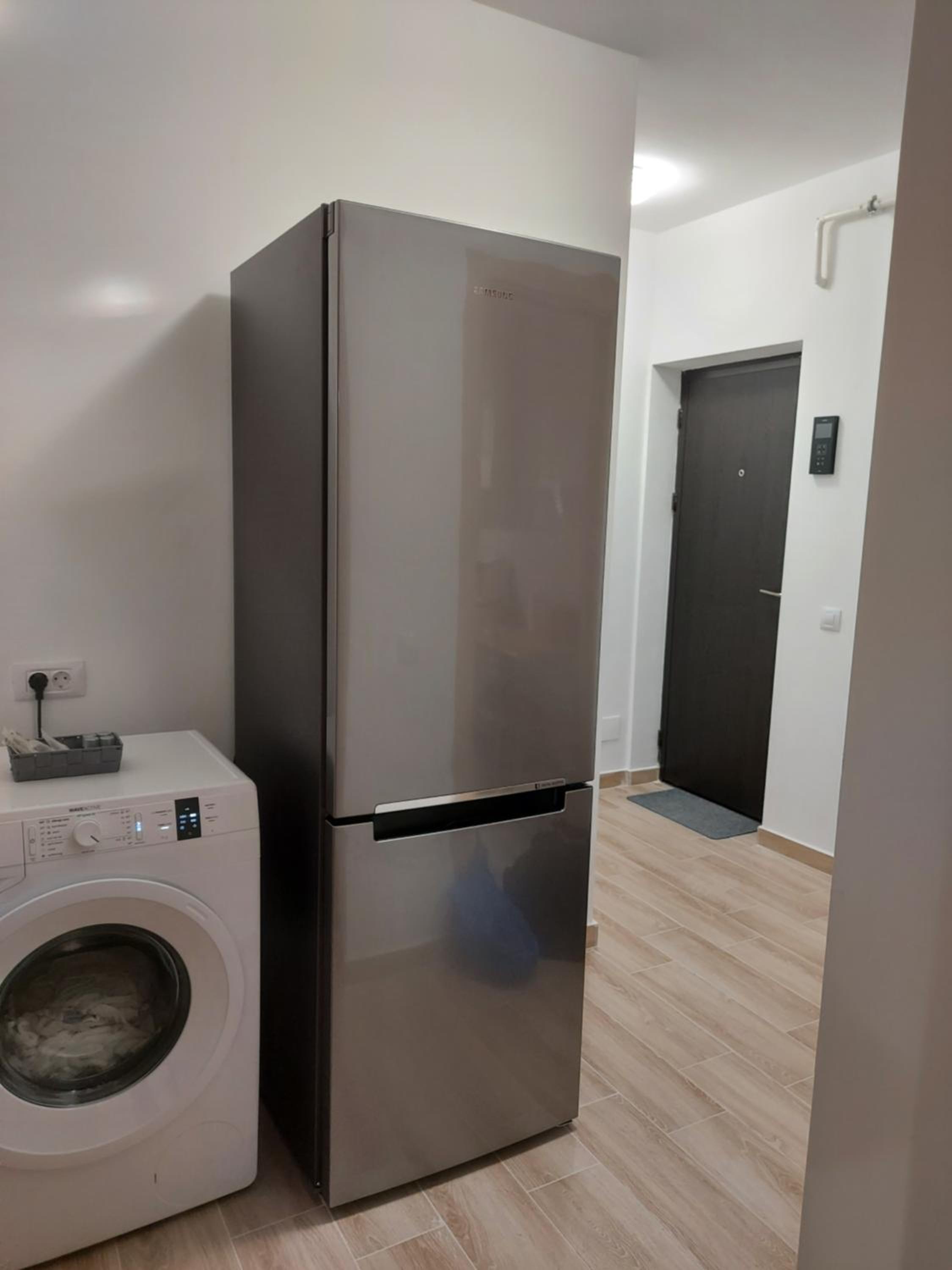 One-Bedroom Apartment - Photo 17