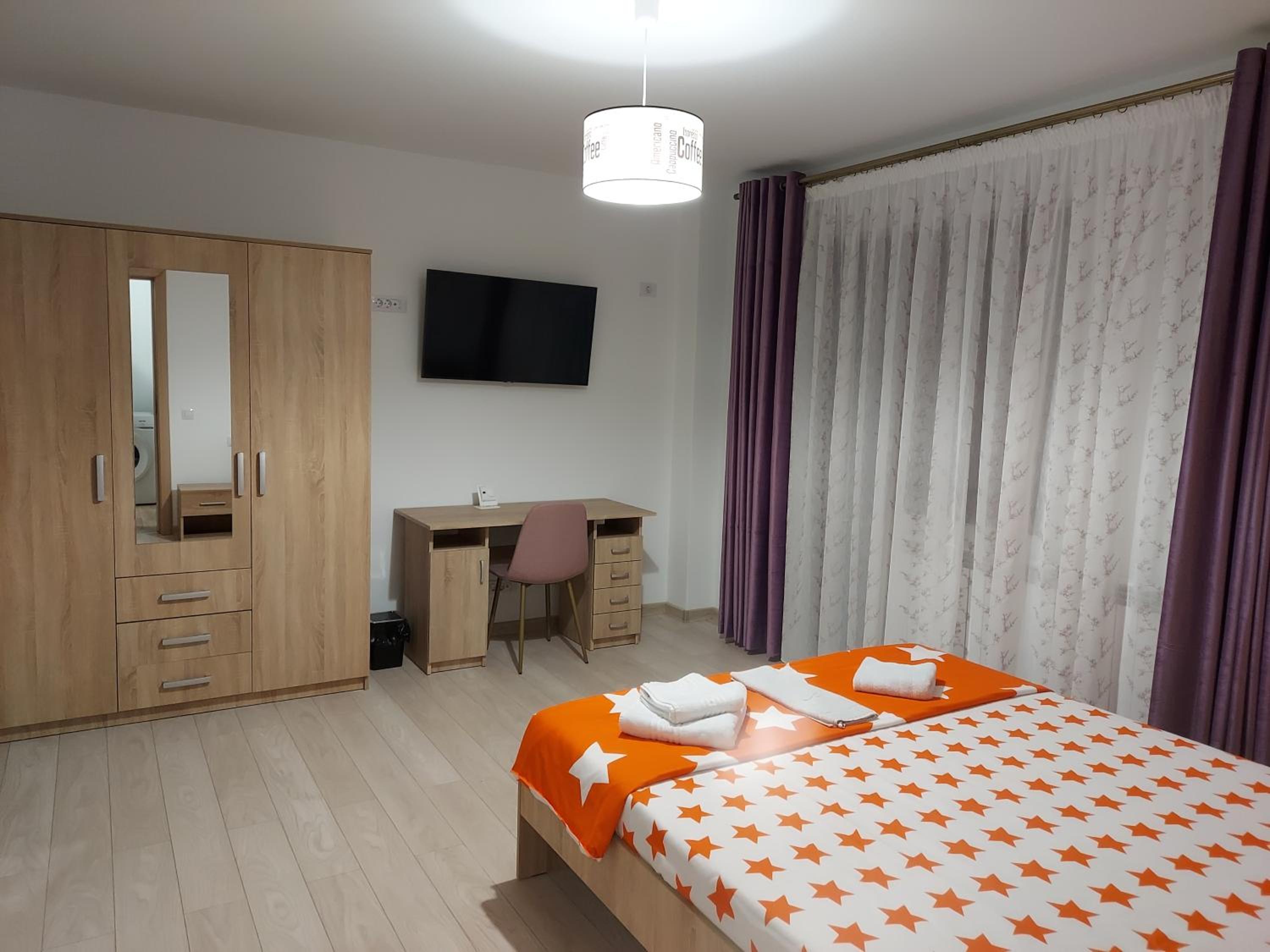 One-Bedroom Apartment - Photo 19