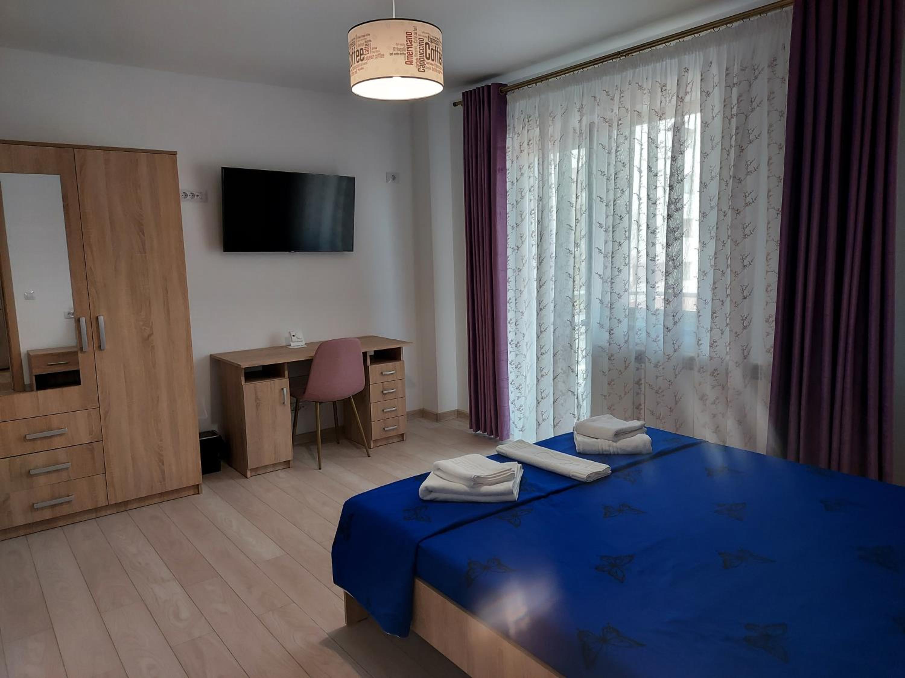 One-Bedroom Apartment - Photo 22