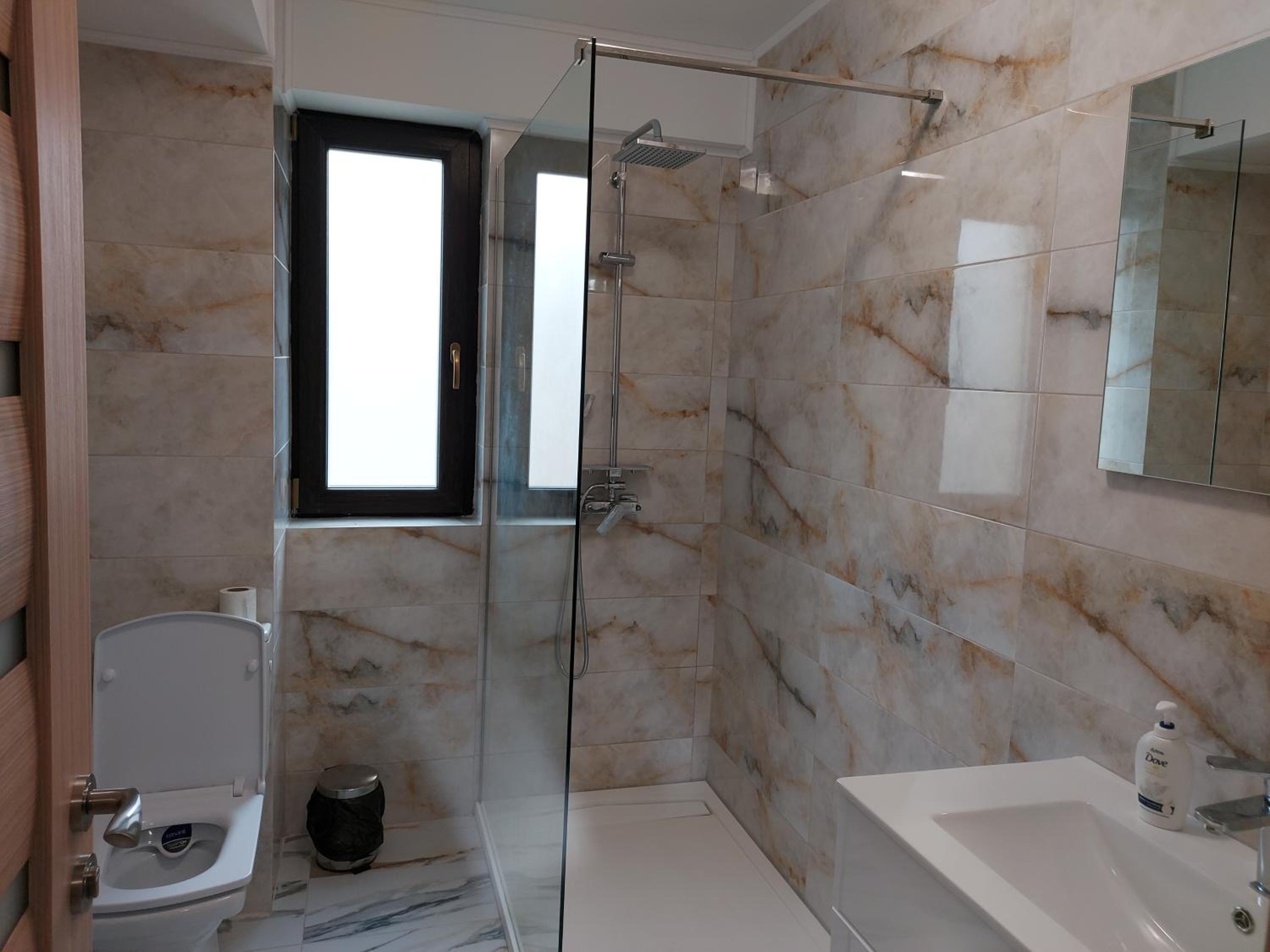 One-Bedroom Apartment - Photo 35