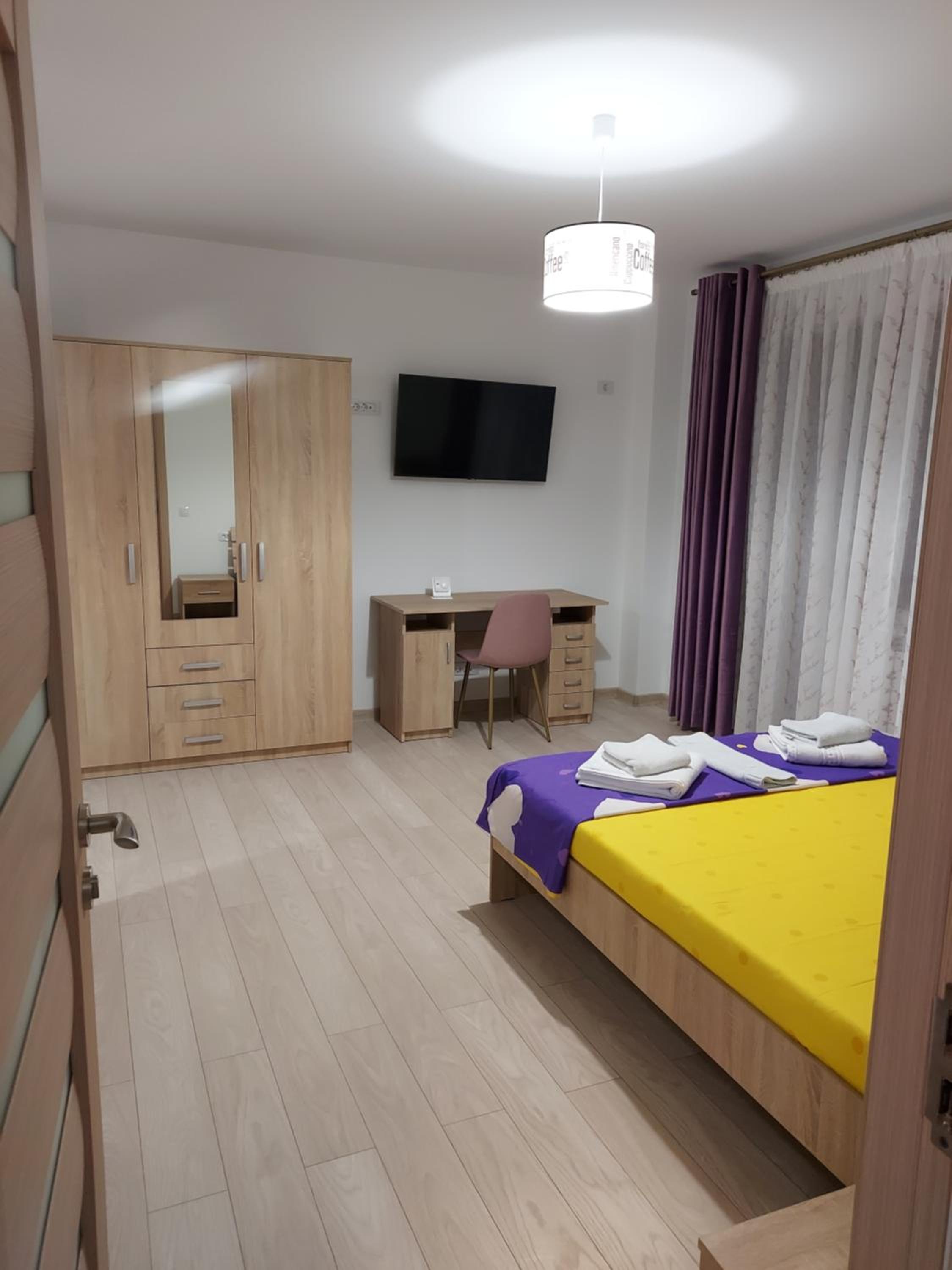 One-Bedroom Apartment - Photo 42
