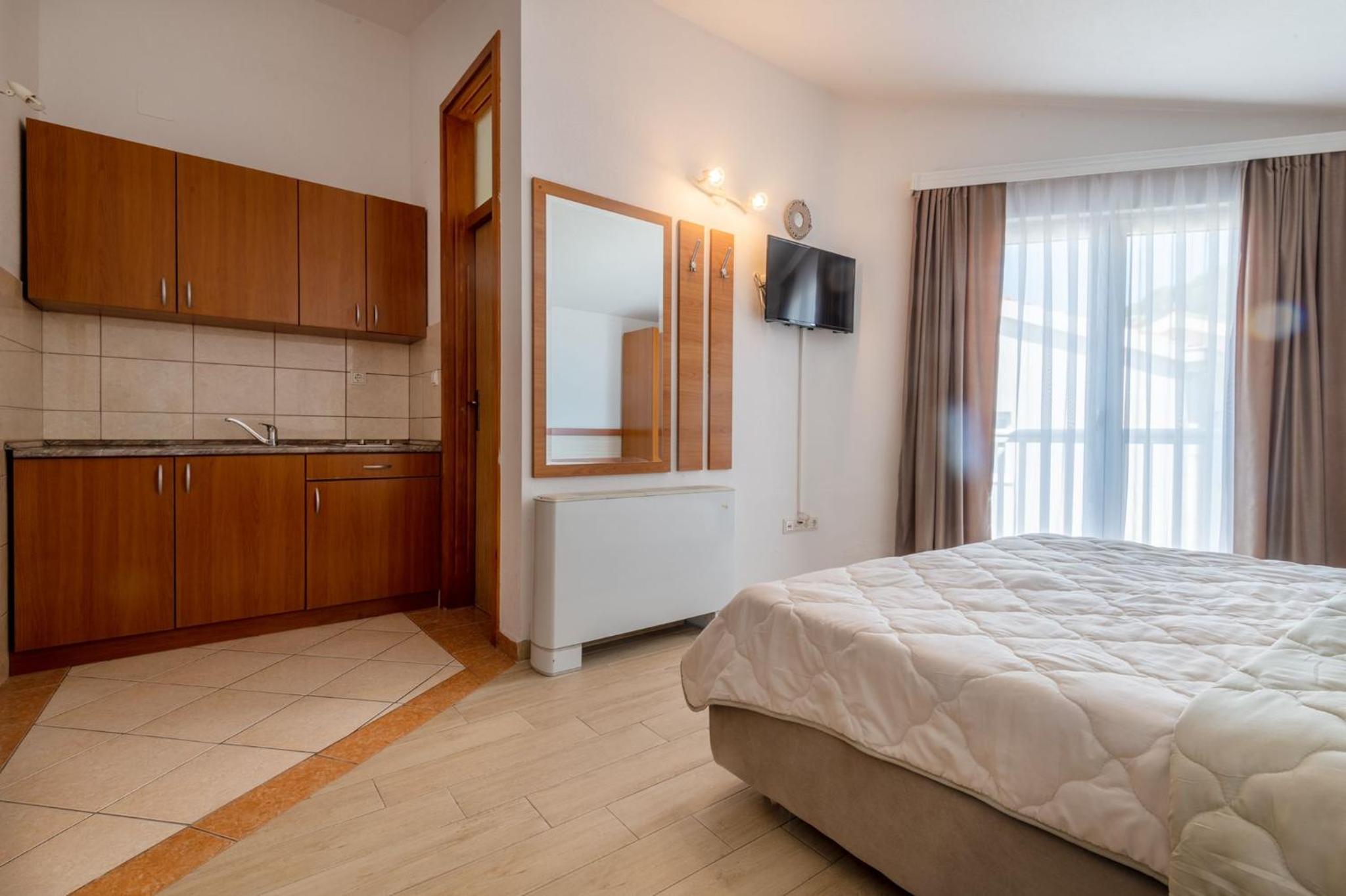 Studio Apartment with Sea View photo 1