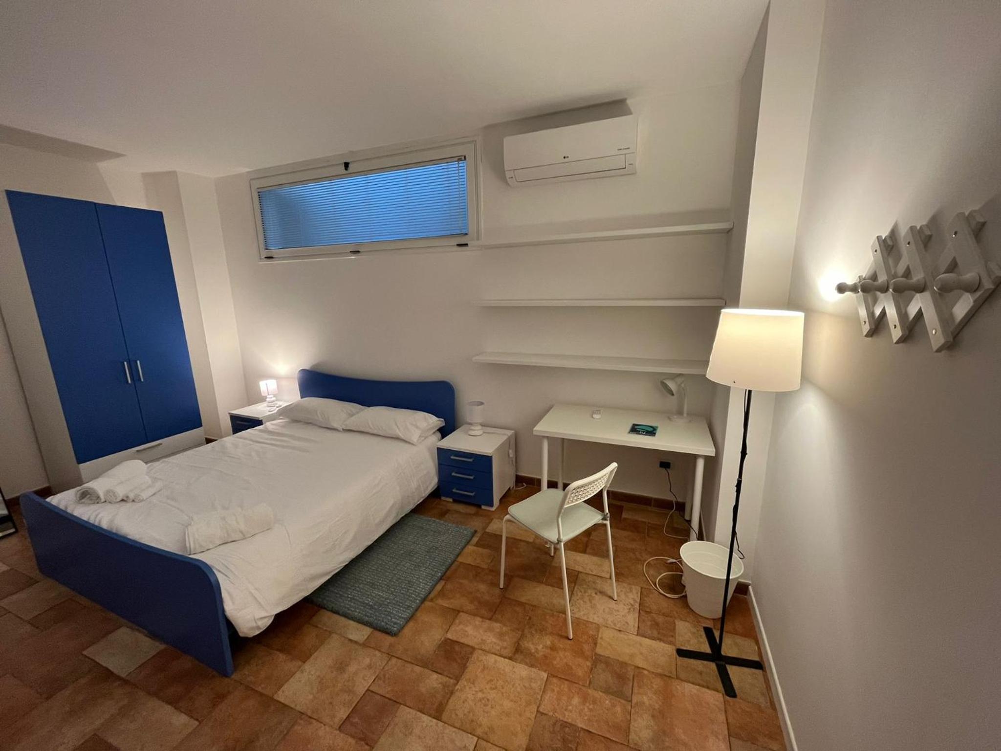 Standard Double Room With Shared Bathroom photo 1