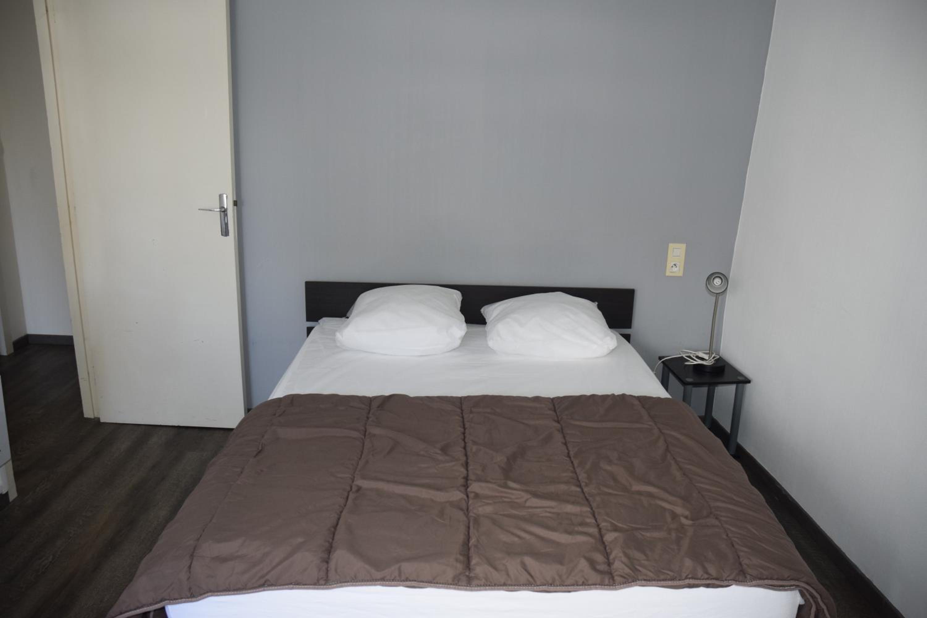 Apartment photo 2