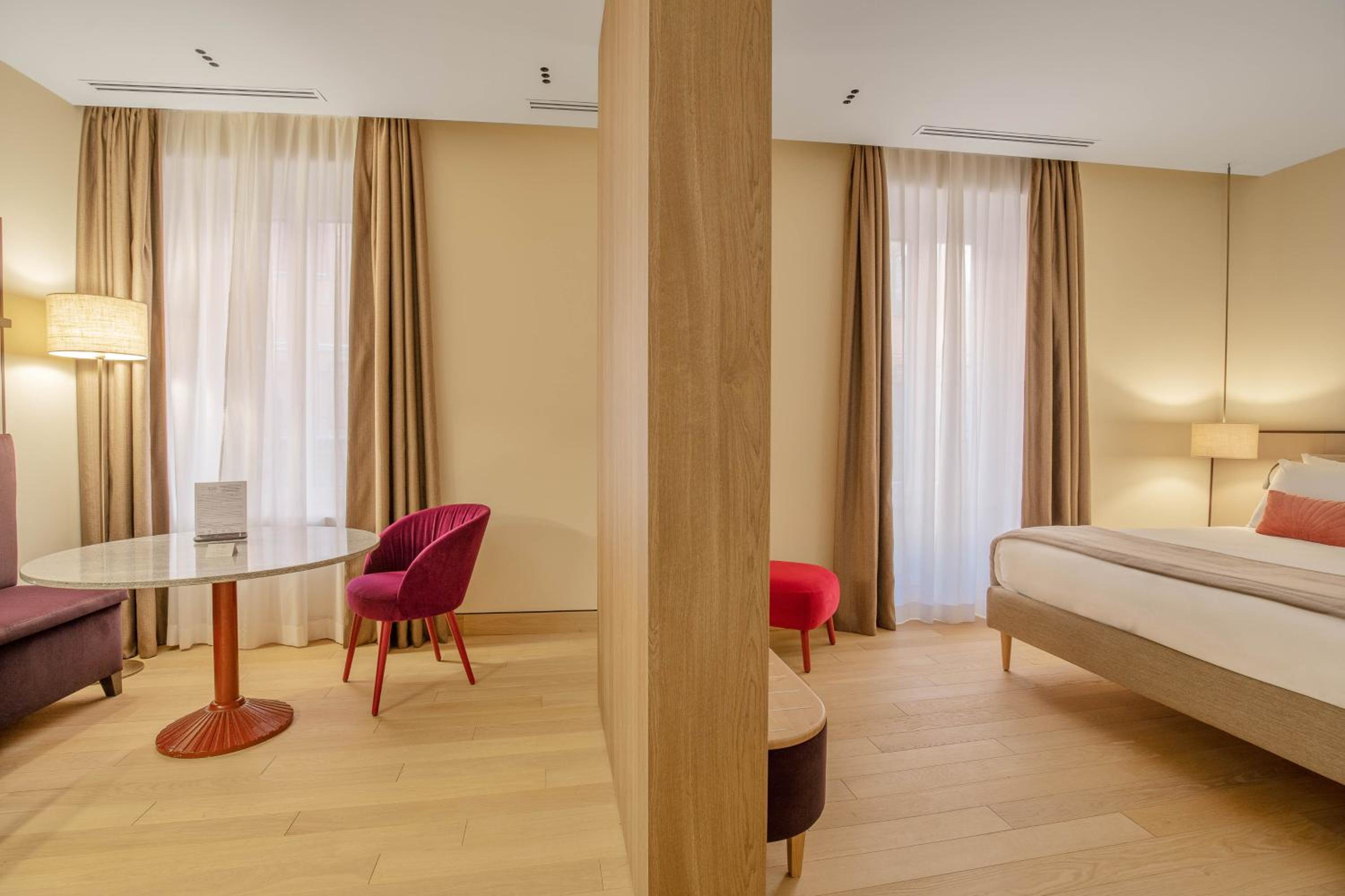 Junior Suite - Photo 1
