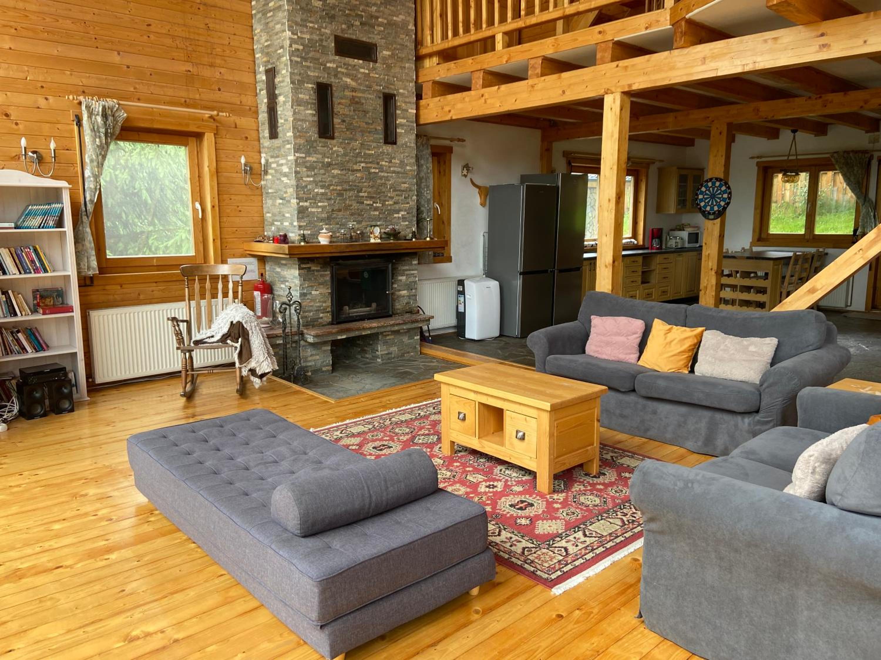 Four-Bedroom House photo 3