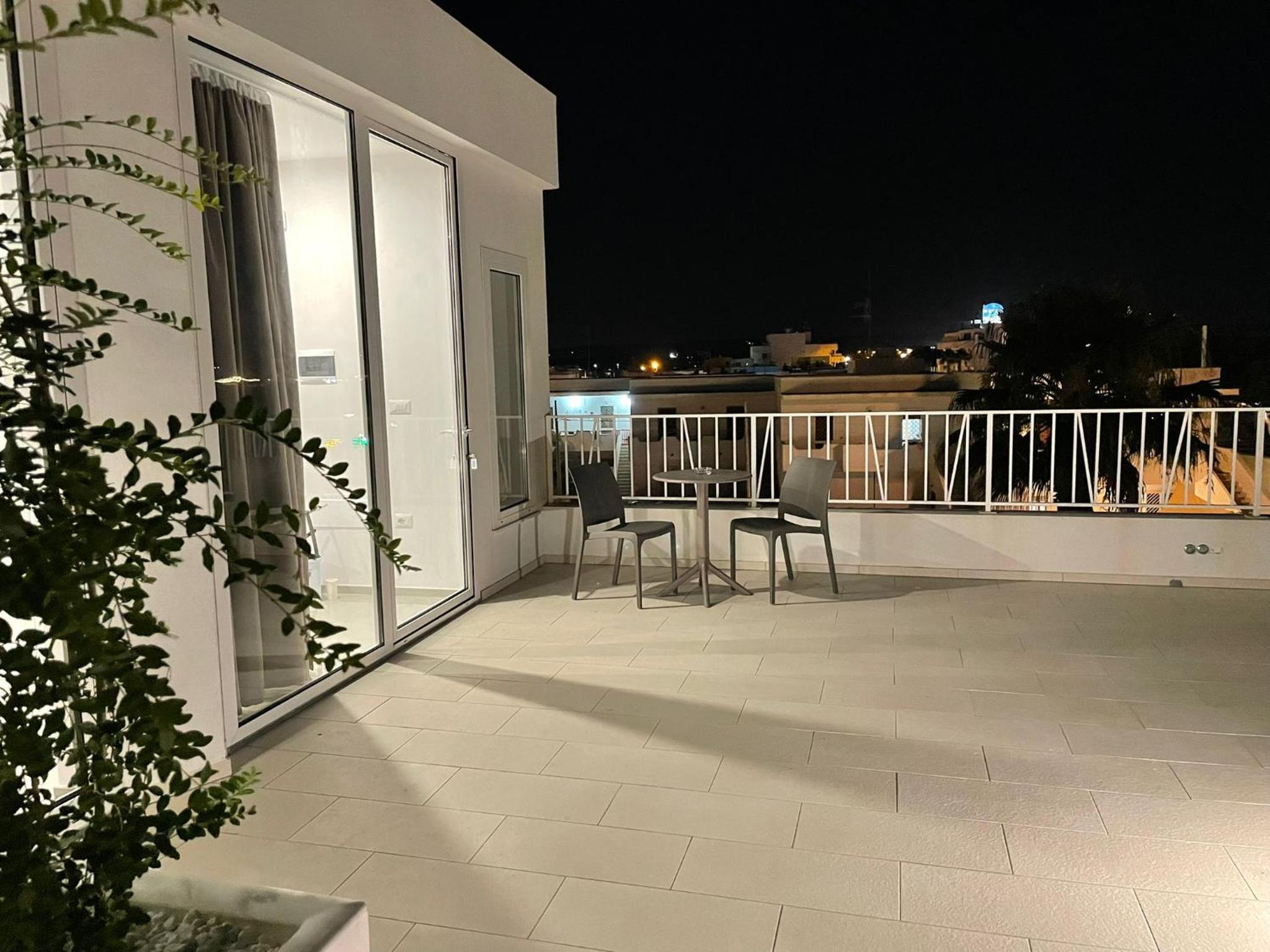 Deluxe Triple Room with Sea View