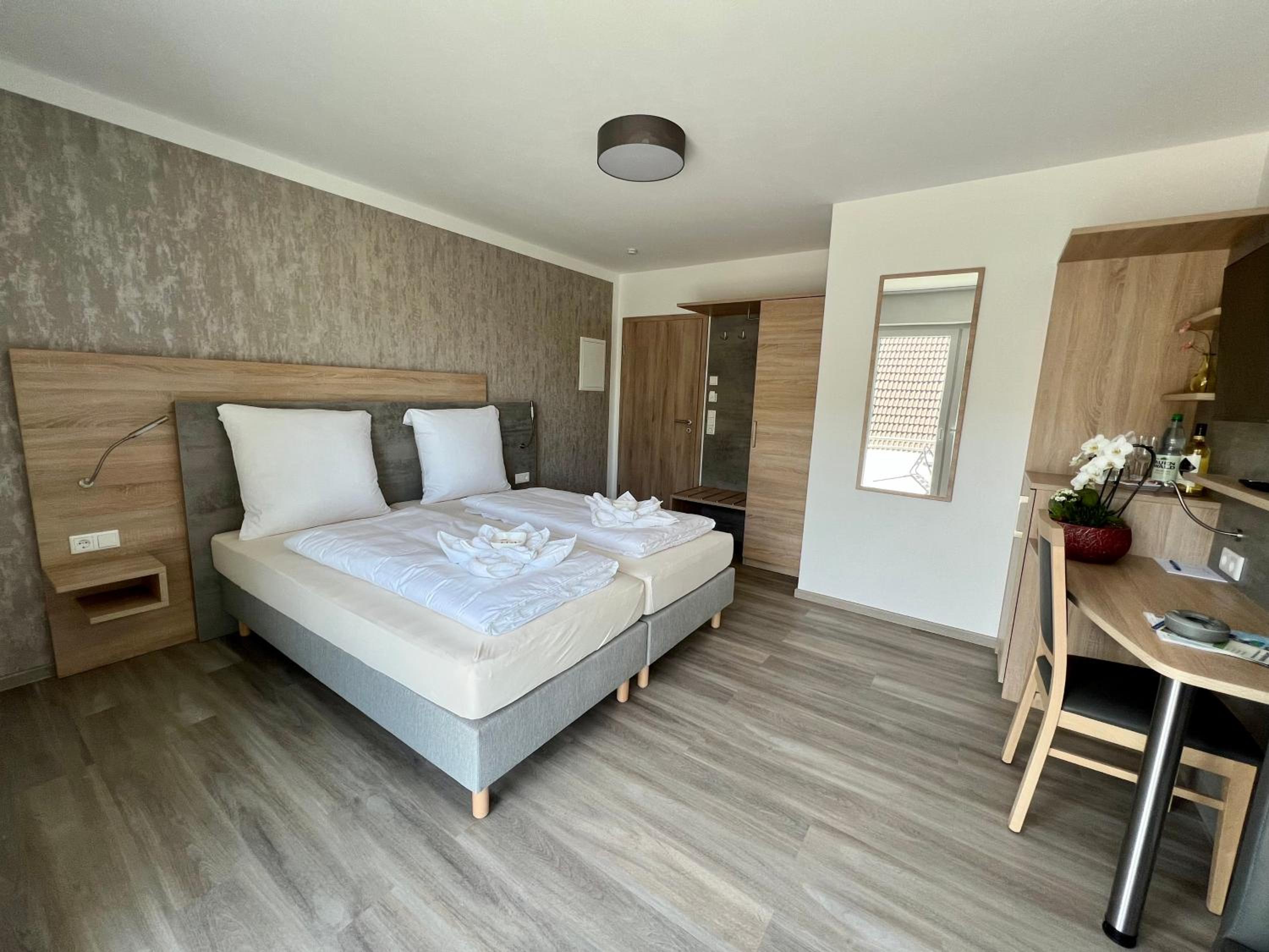 Double Room with Balcony photo 3