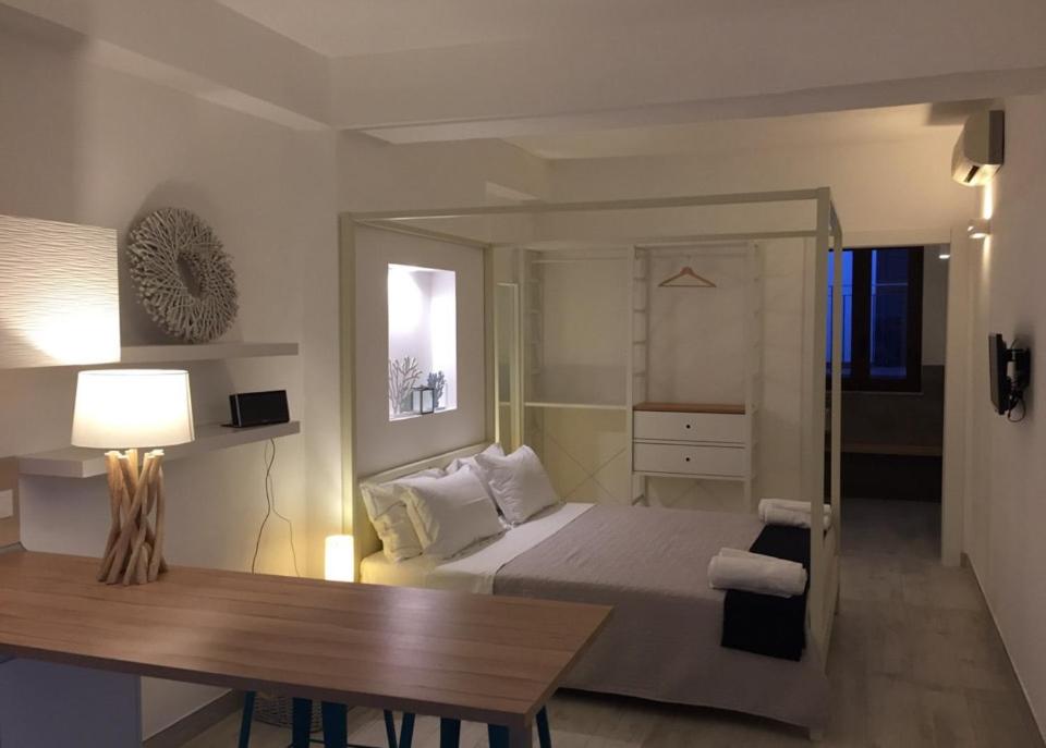 Studio Apartment with Sea View