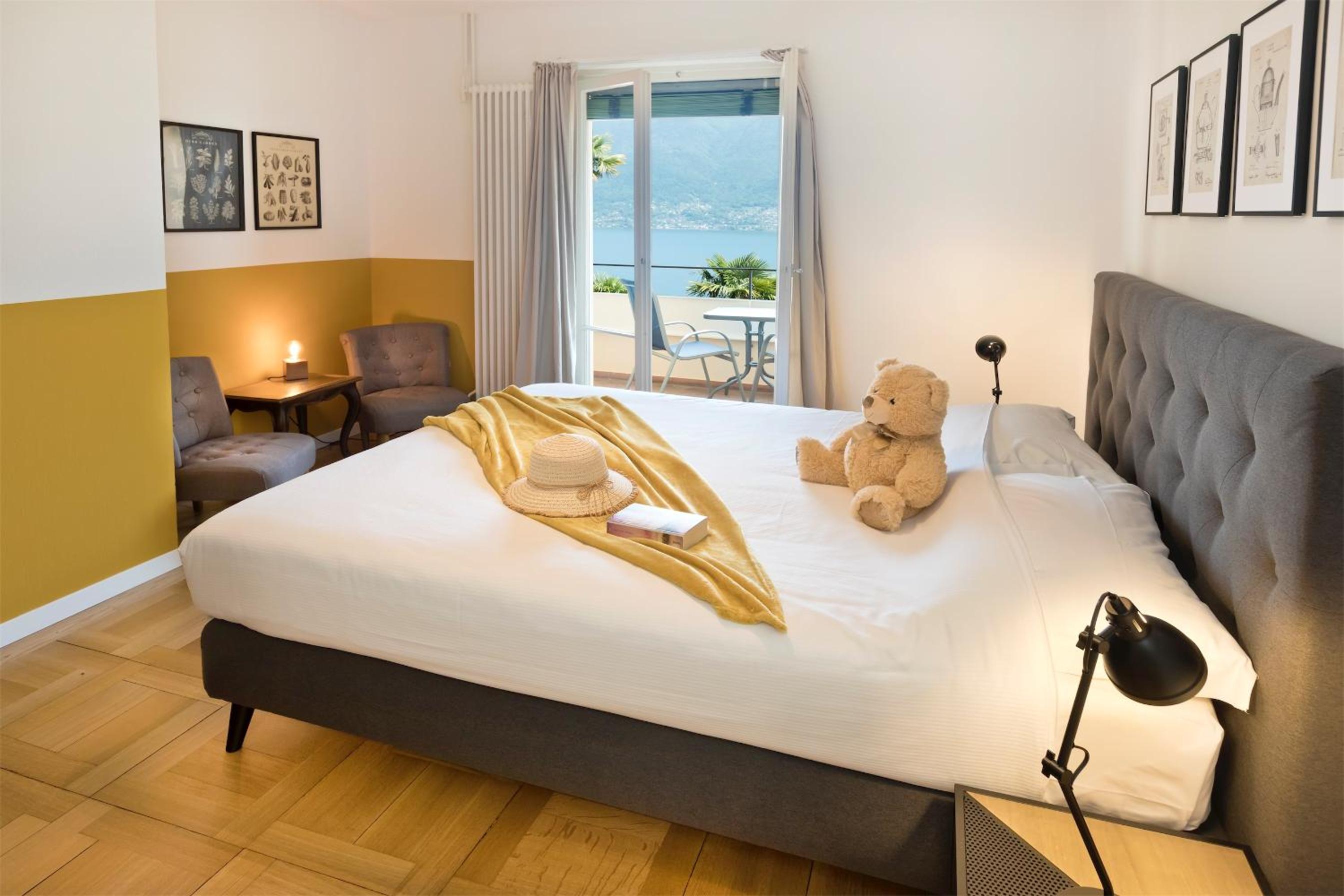 Comfort Double Room with Lake View and Balcony - Photo 10