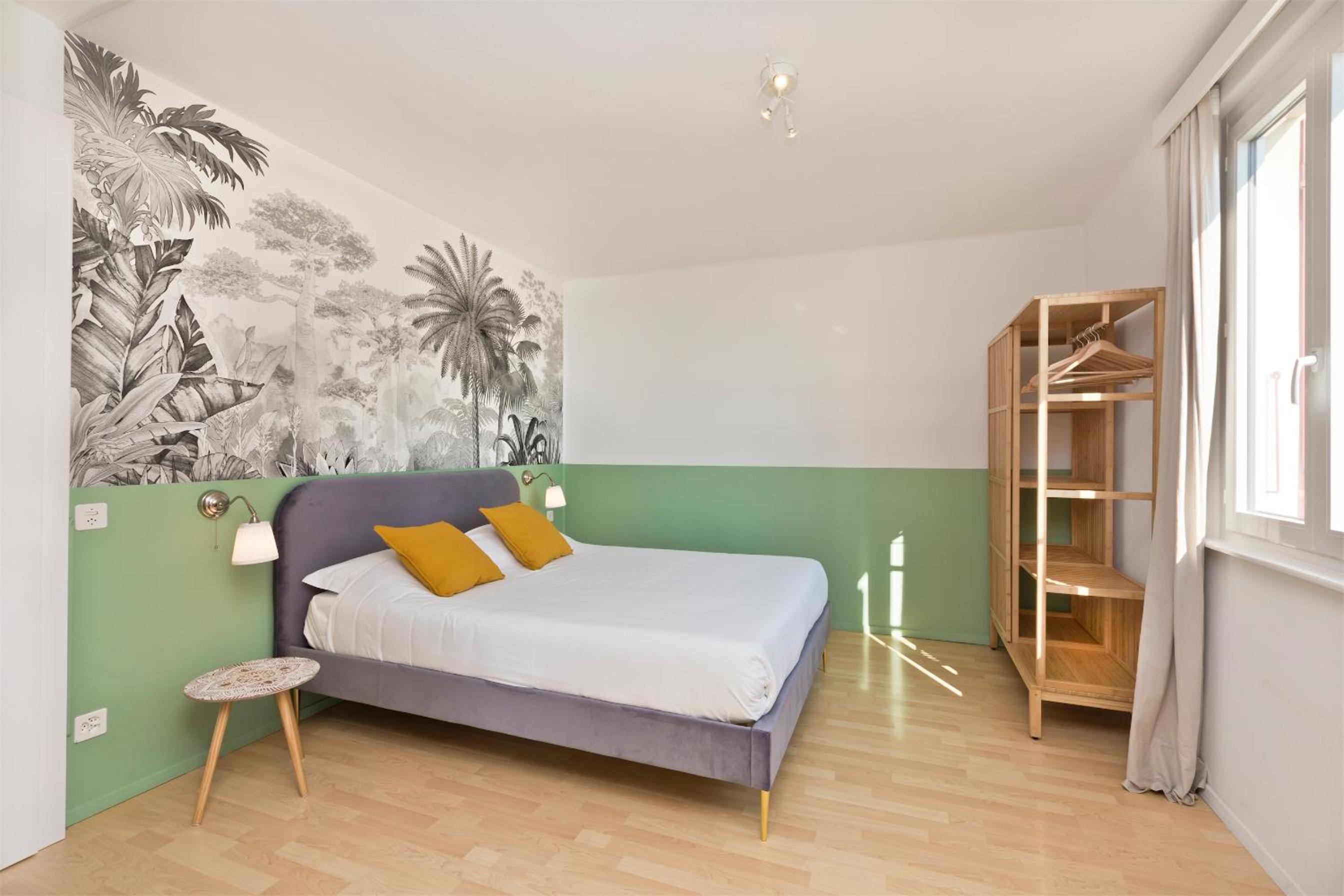 Comfort Double Room with Lake View and Balcony - Photo 3