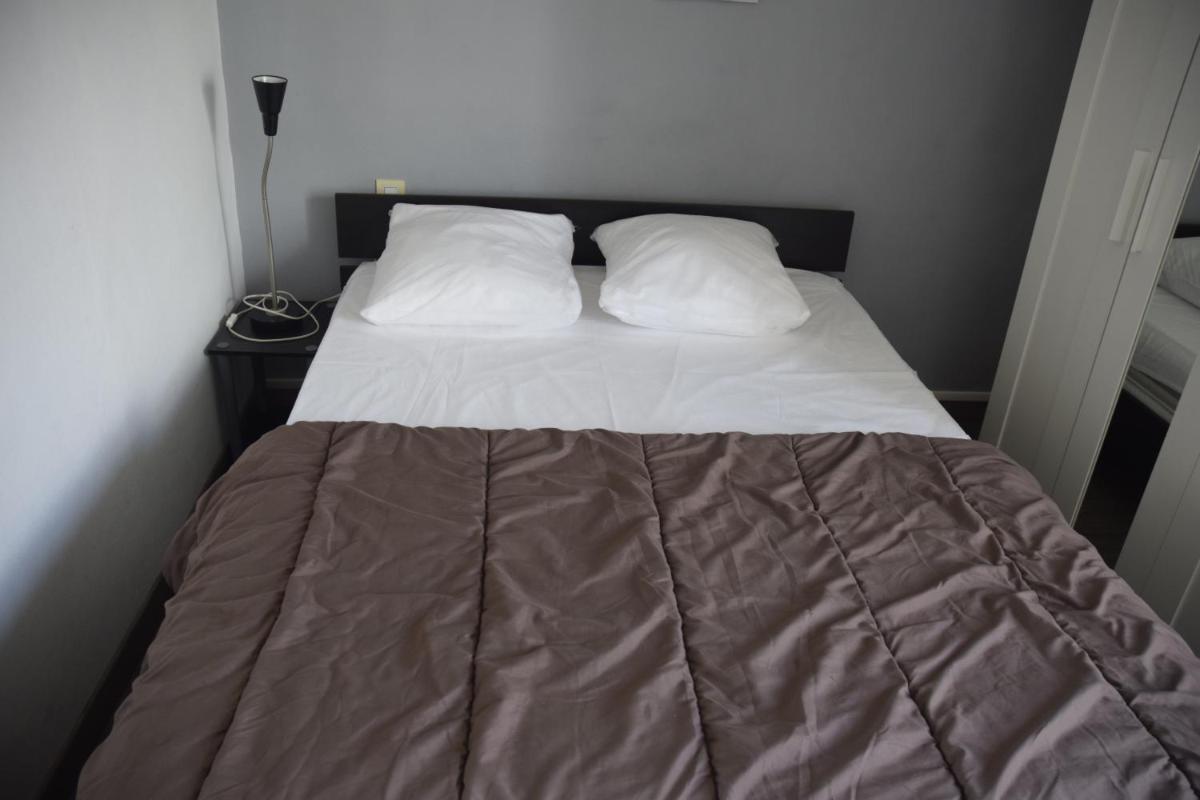 Apartment photo 1