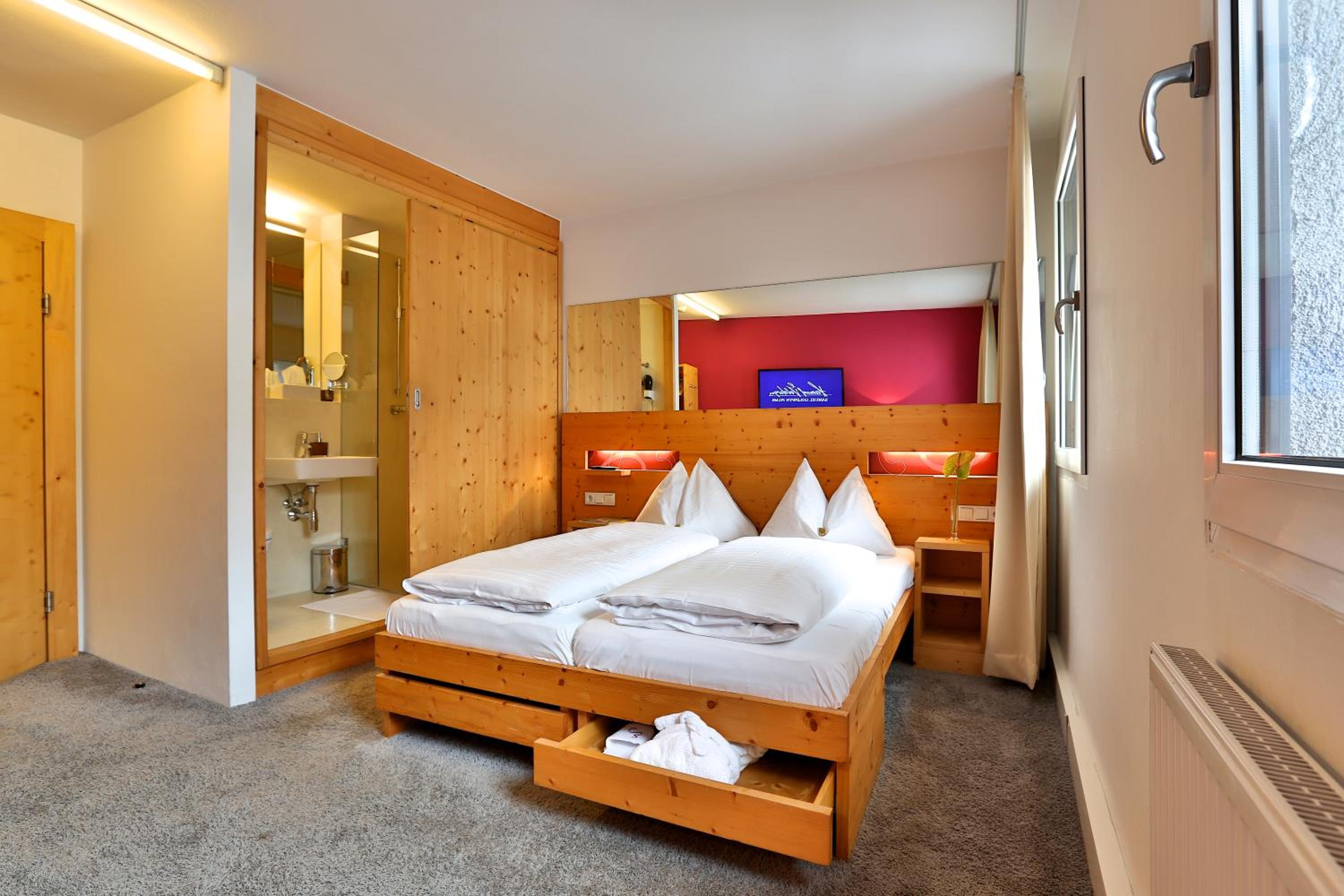 Double Room - Photo 1