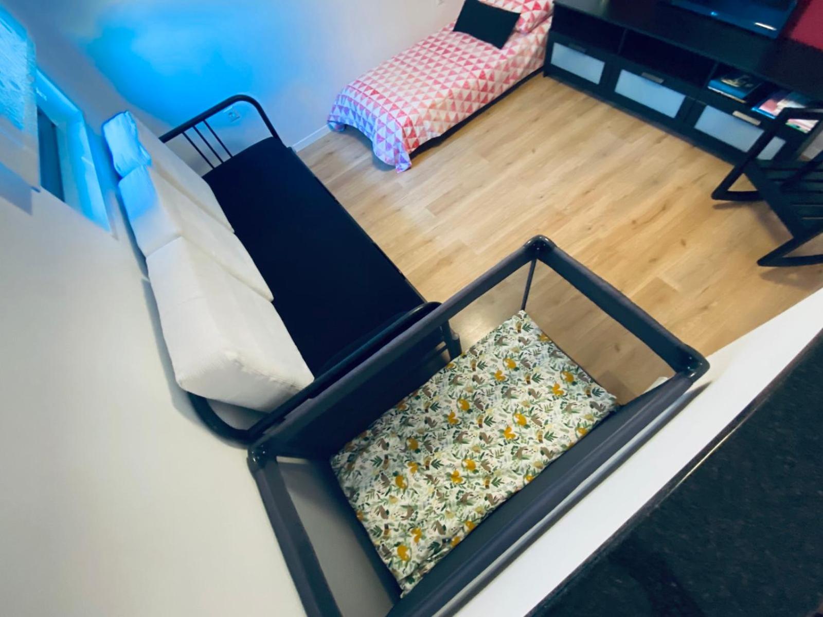 One-Bedroom Apartment - Photo 9