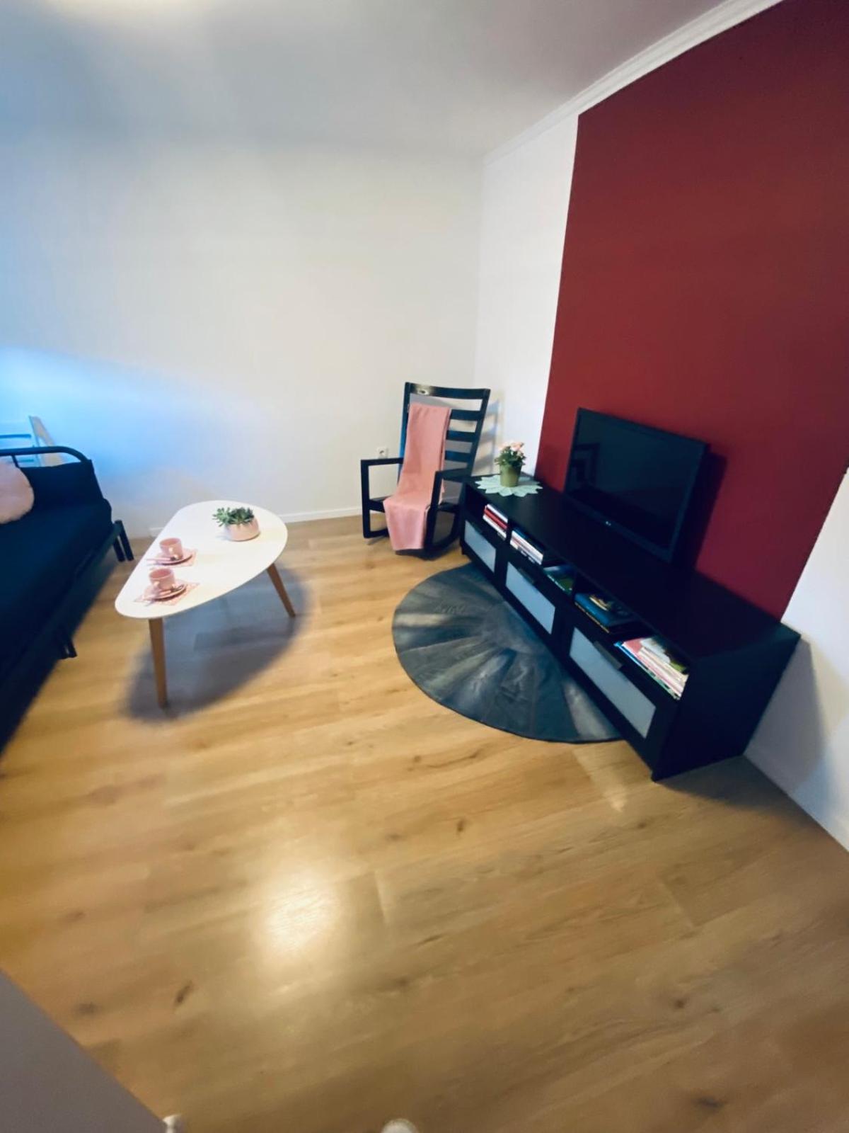 One-Bedroom Apartment - Photo 10