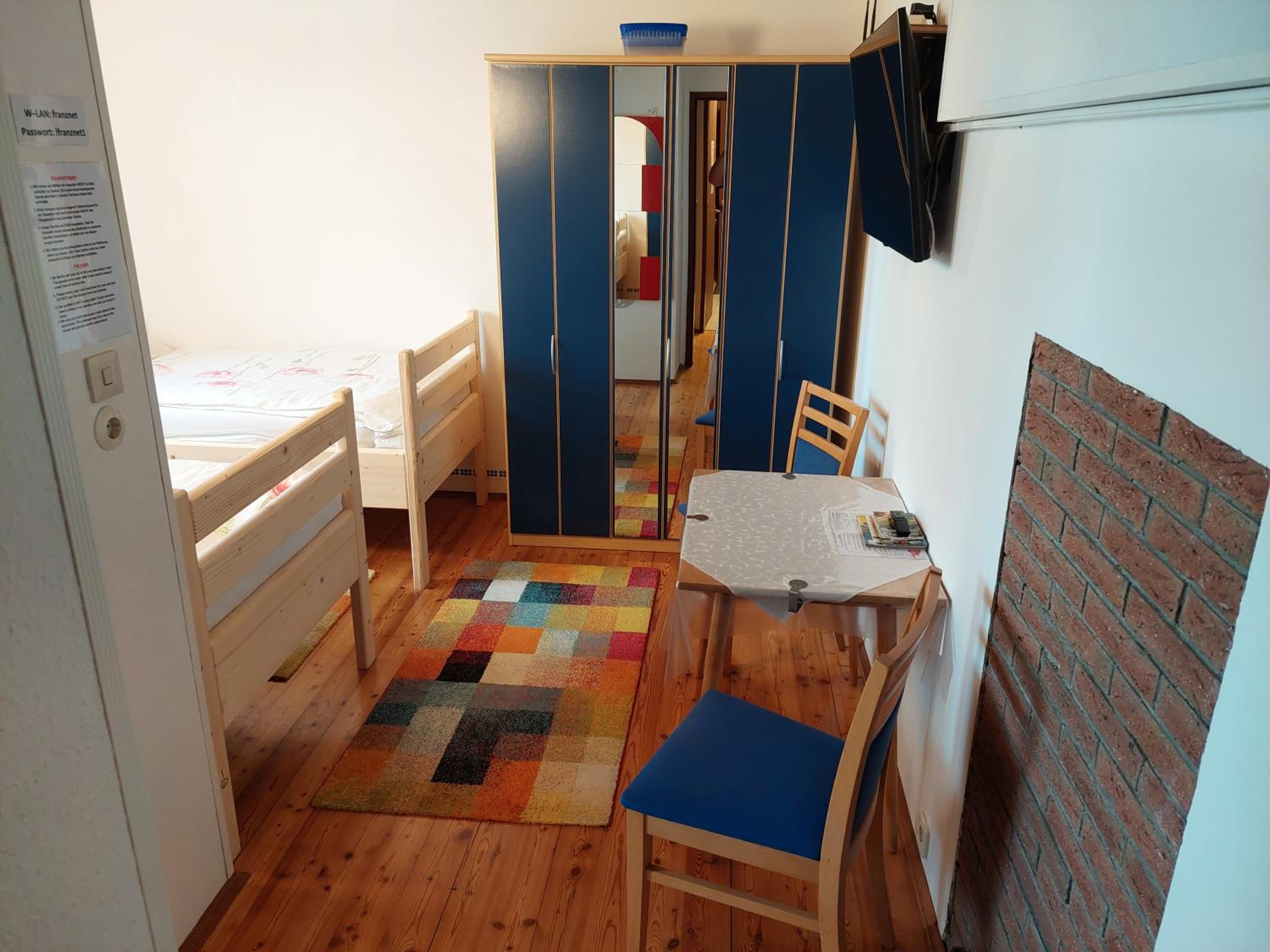 Studio Apartment photo 3