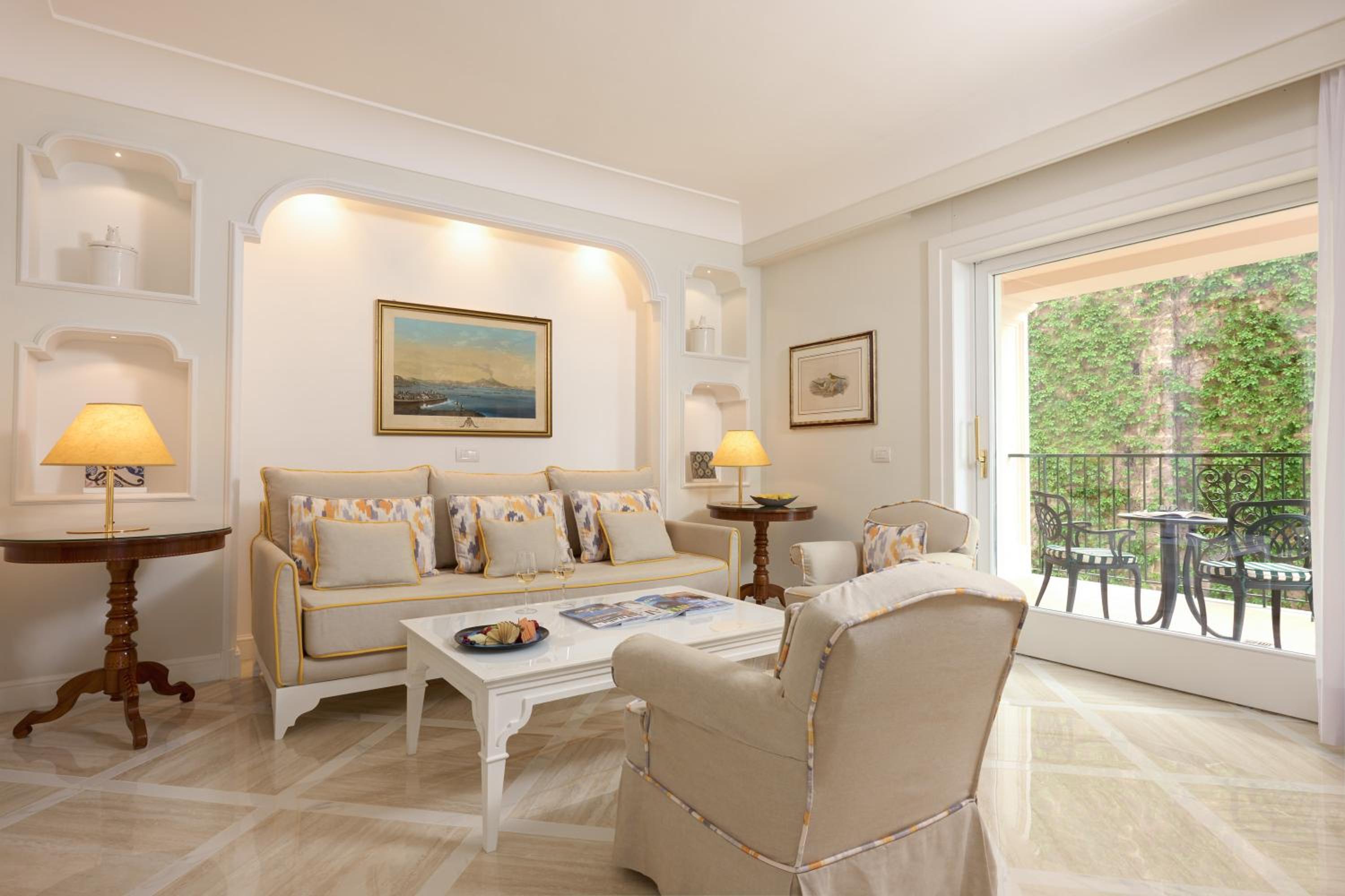 Royal Suite with Sea View - Photo 8