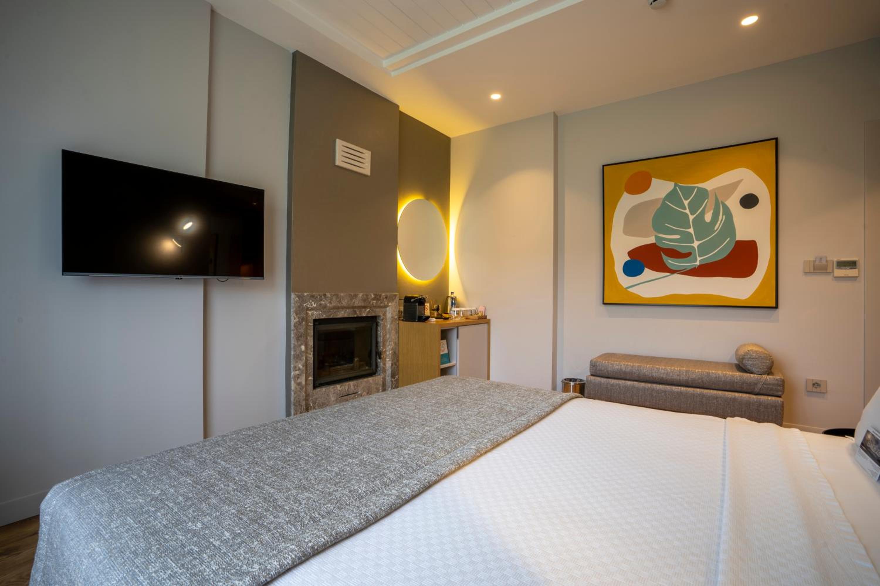 Standard King Room - Photo 4