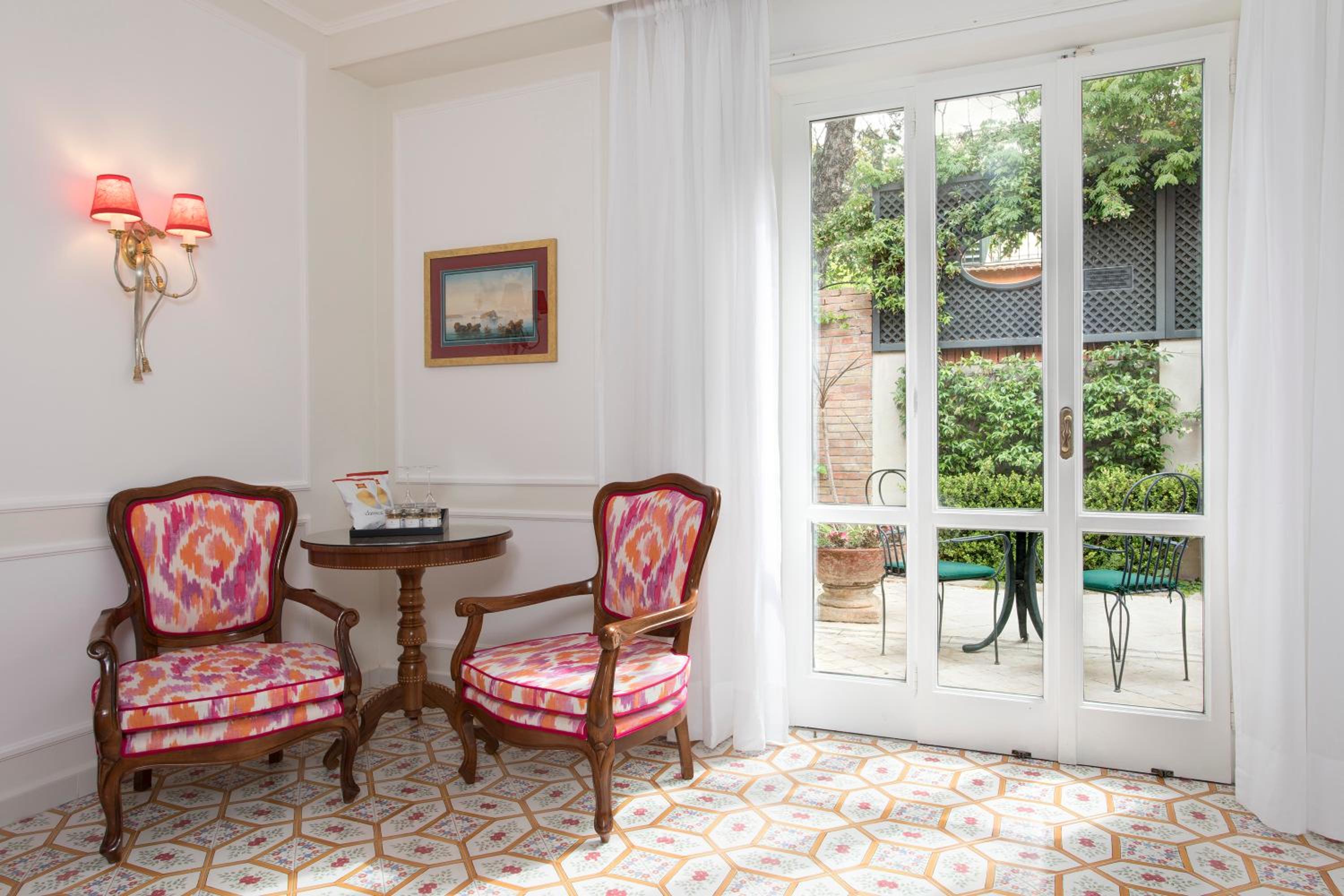 Standard Double or Twin Room - Photo 2