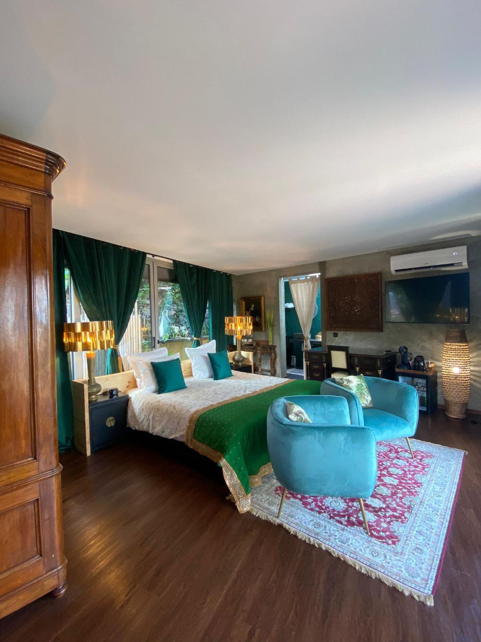 Deluxe Villa
