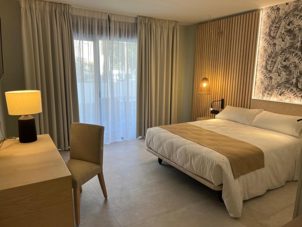 Superior Double or Twin Room with Terrace photo 2