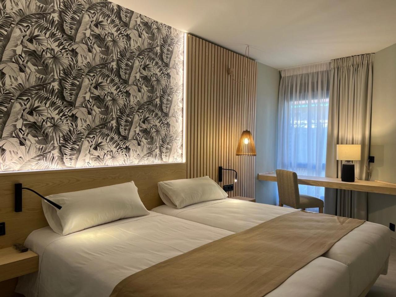 Double or Twin Room - Photo 2