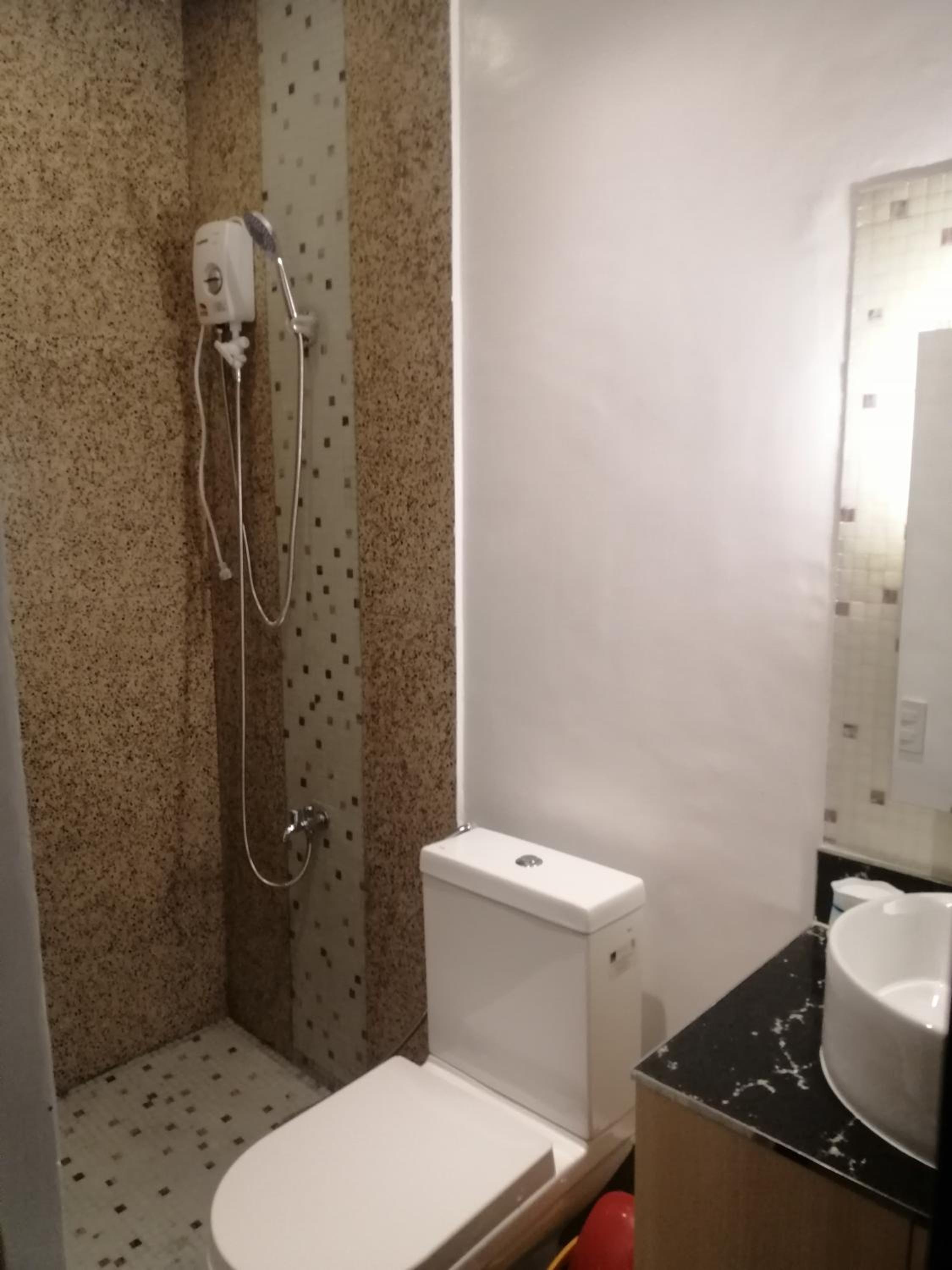 Budget Double Room - Photo 7