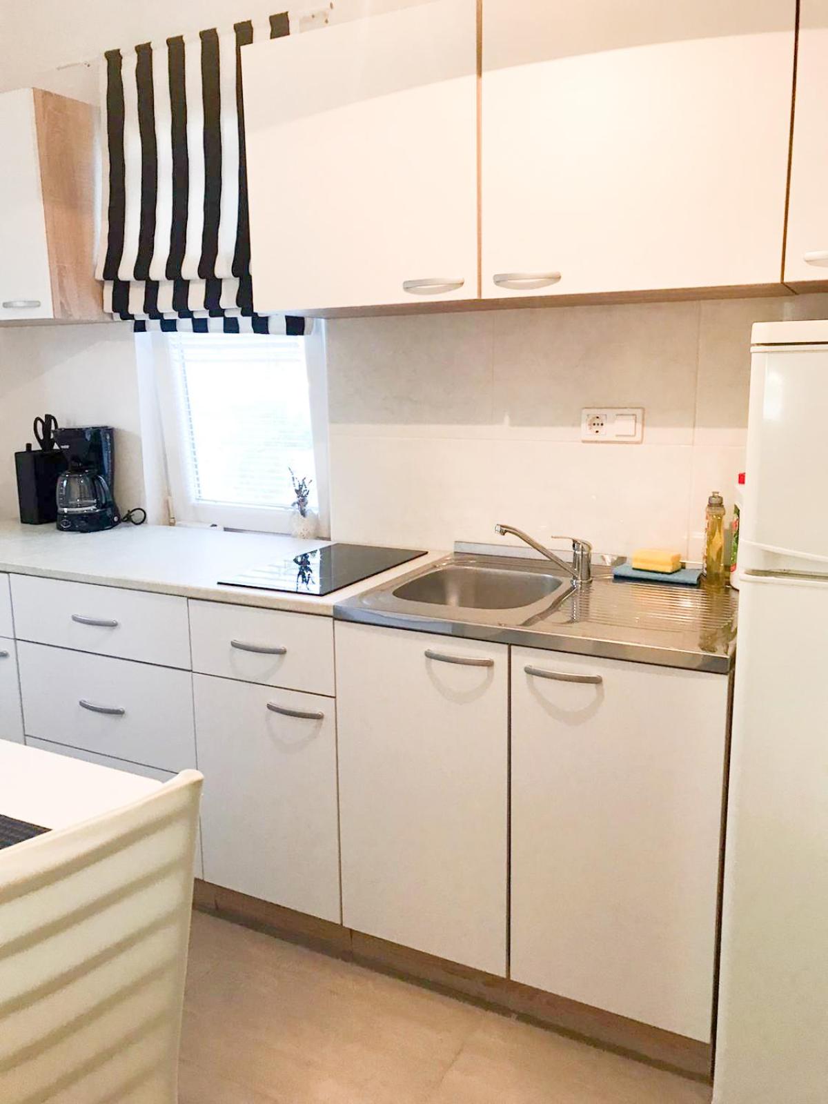 Studio Apartment - Photo 3