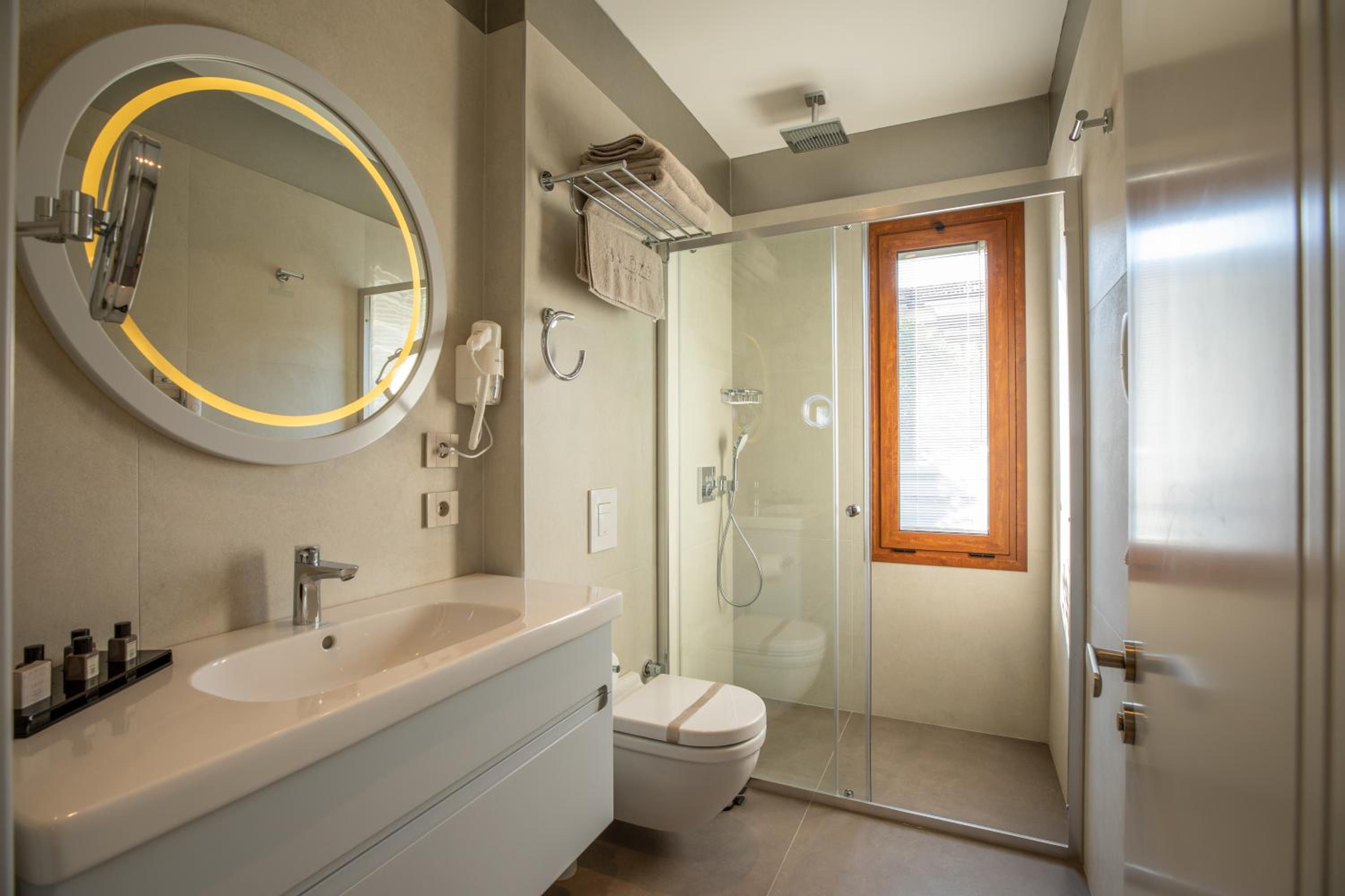 Double Room with Terrace - Photo 2