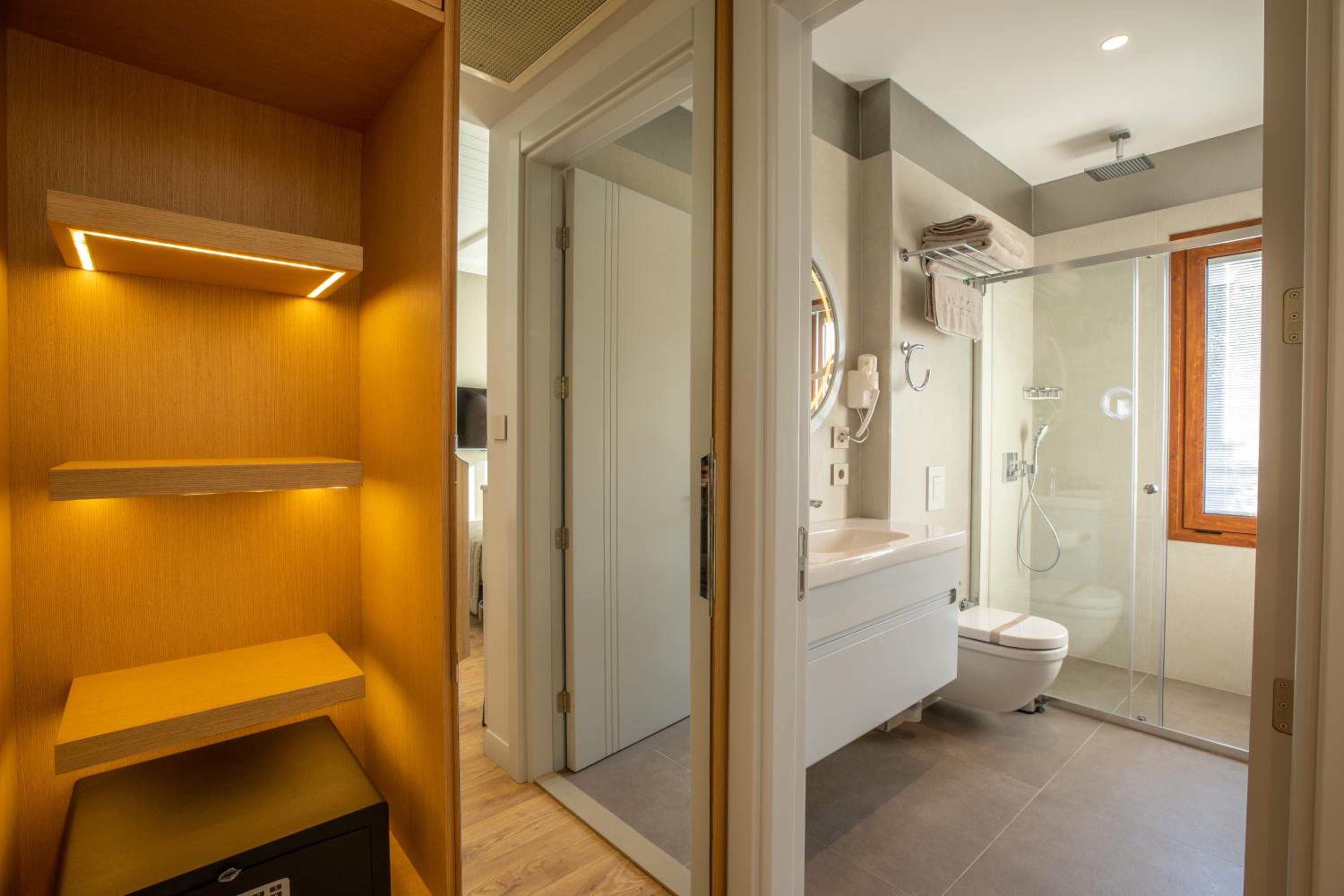 Double Room with Terrace - Photo 4