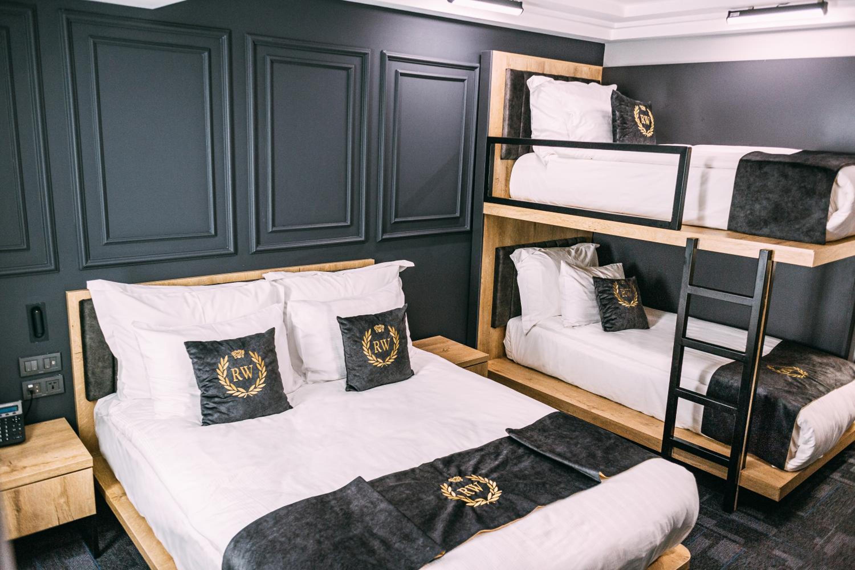 Quadruple Room photo 2