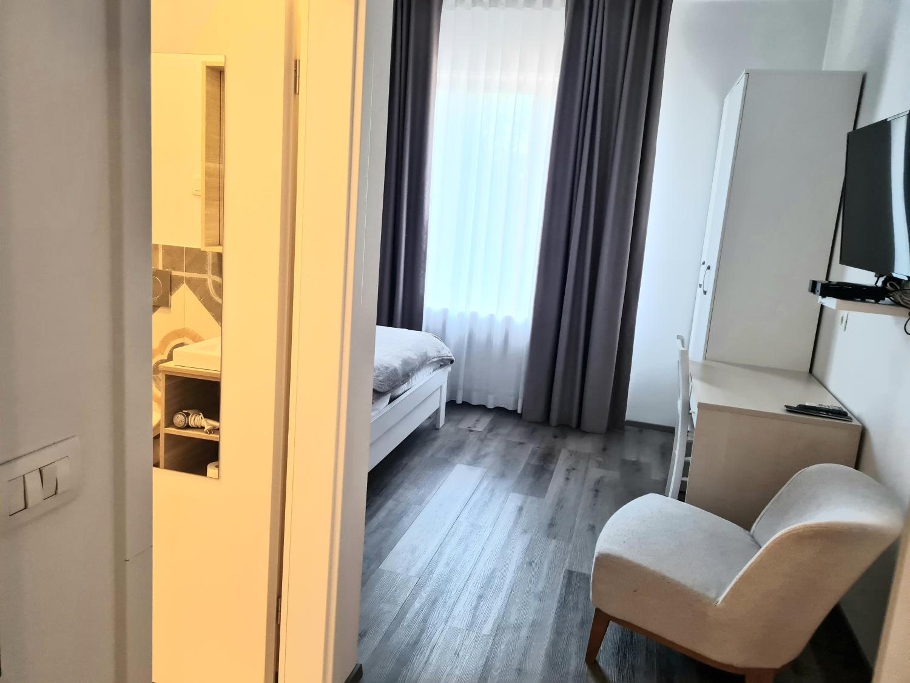 Standard Double Room photo 1