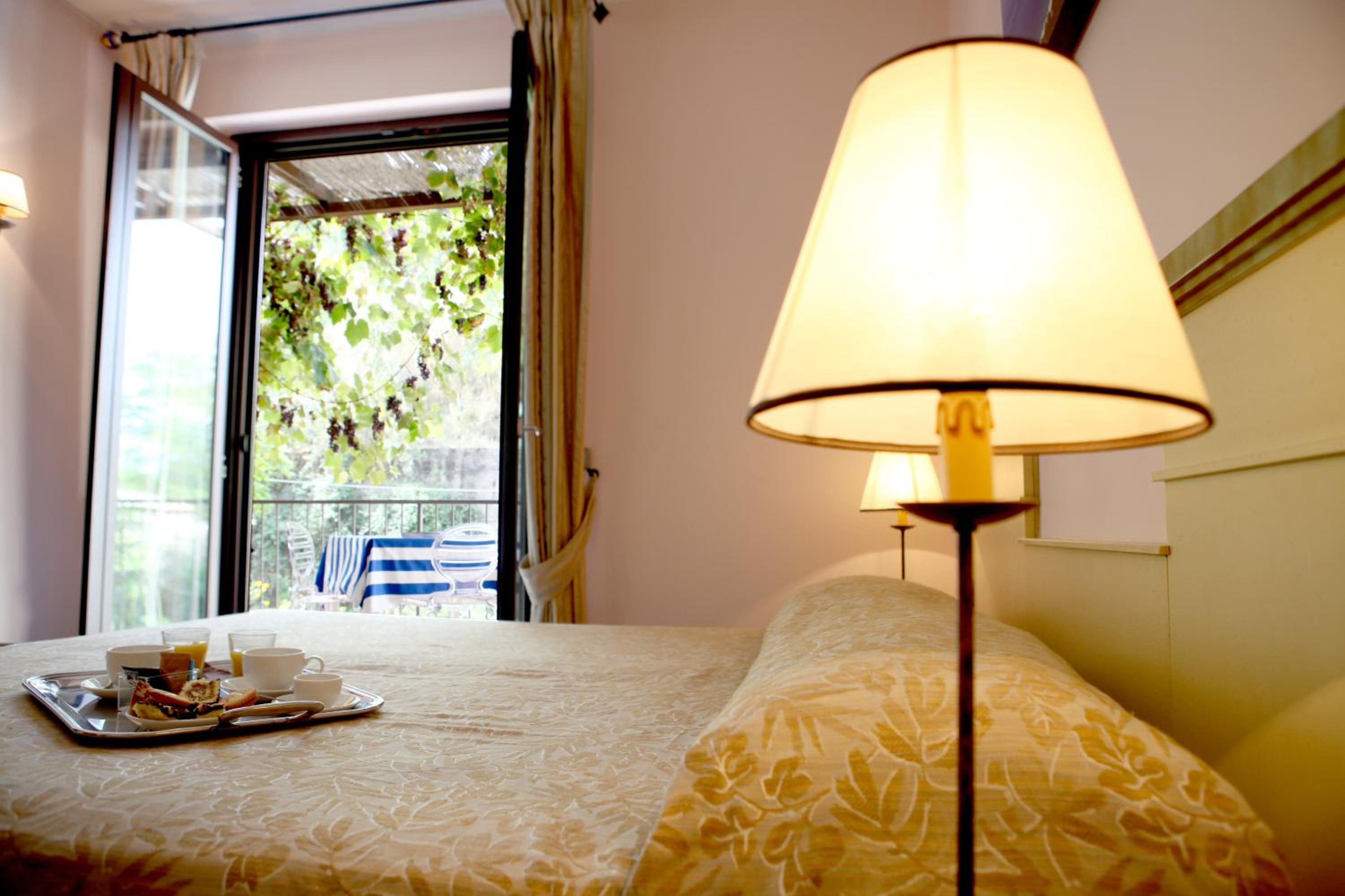 Double Room - Photo 13