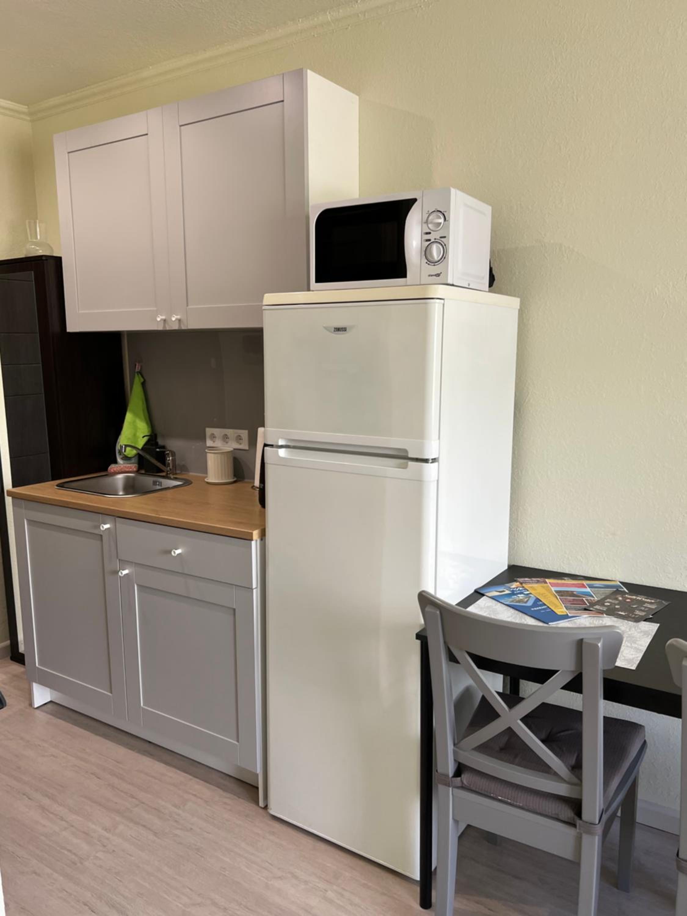 One-Bedroom Apartment - Photo 22