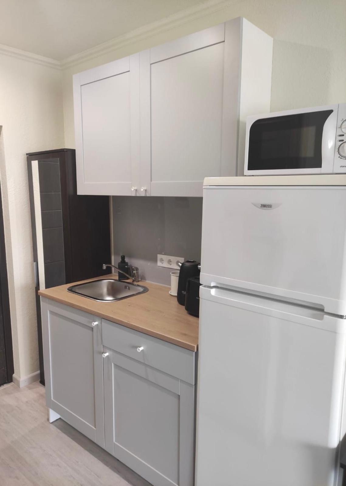 One-Bedroom Apartment - Photo 18