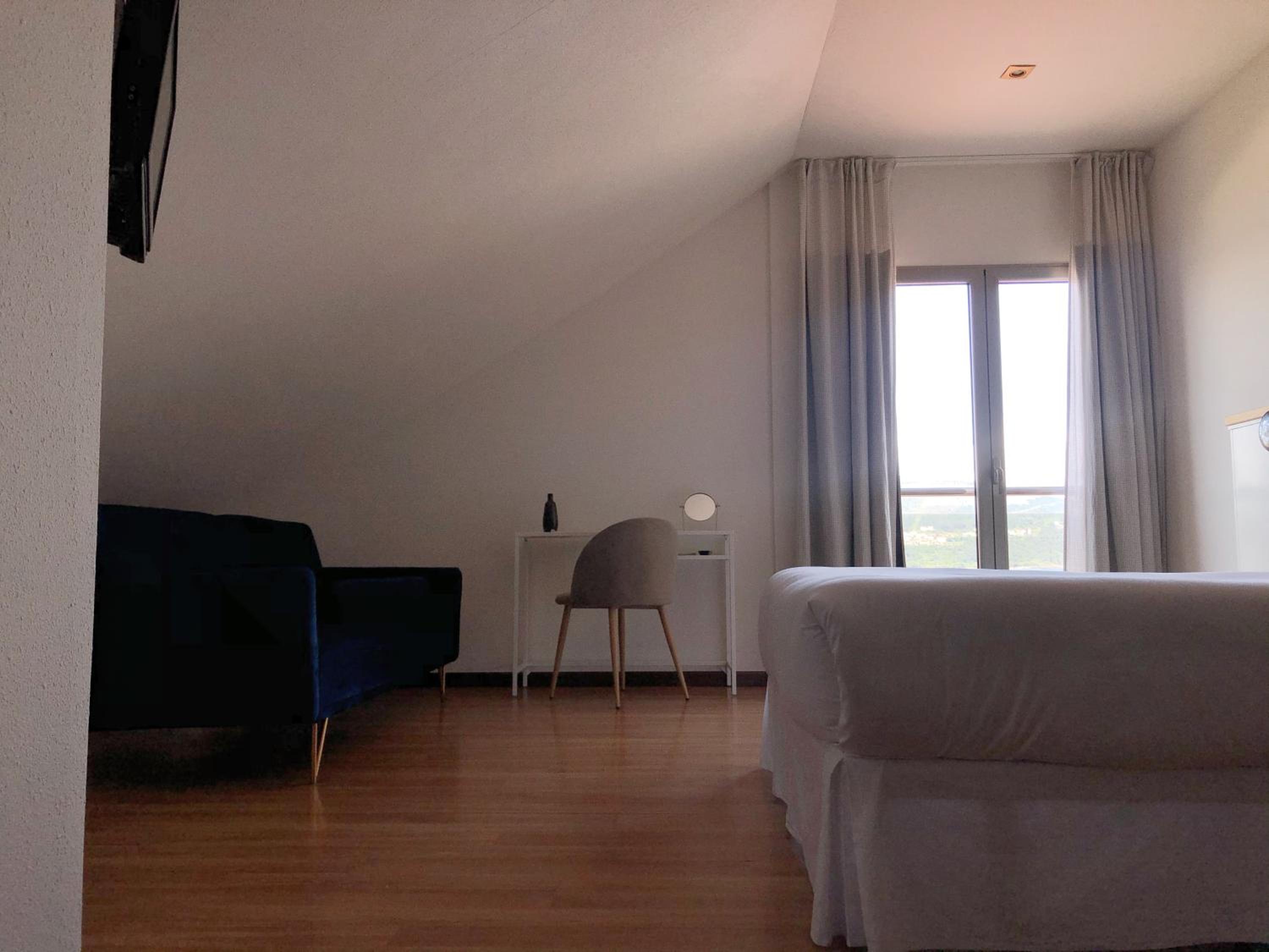 Deluxe Double Room with Sea View photo 3