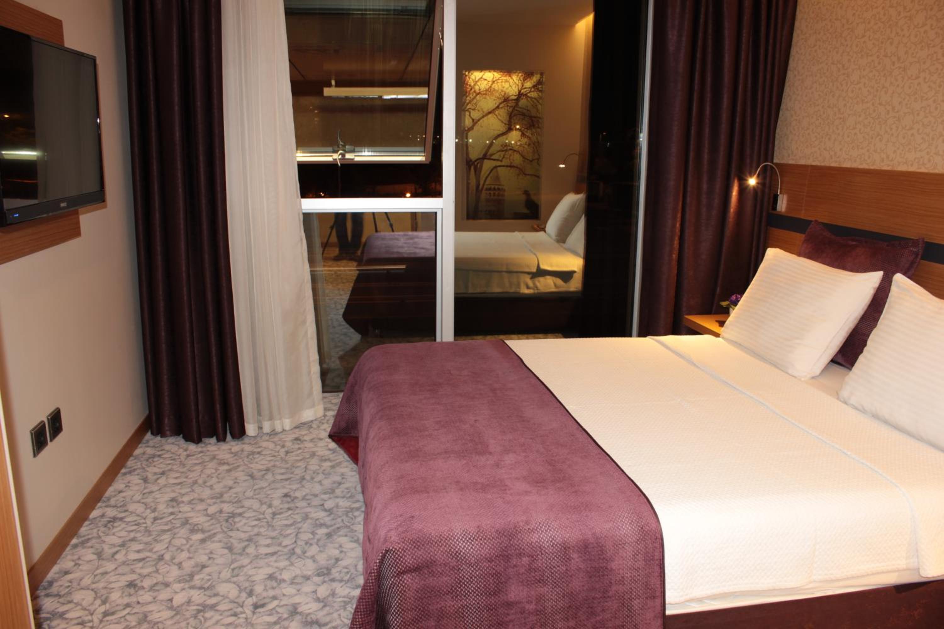 Executive Suite photo 2