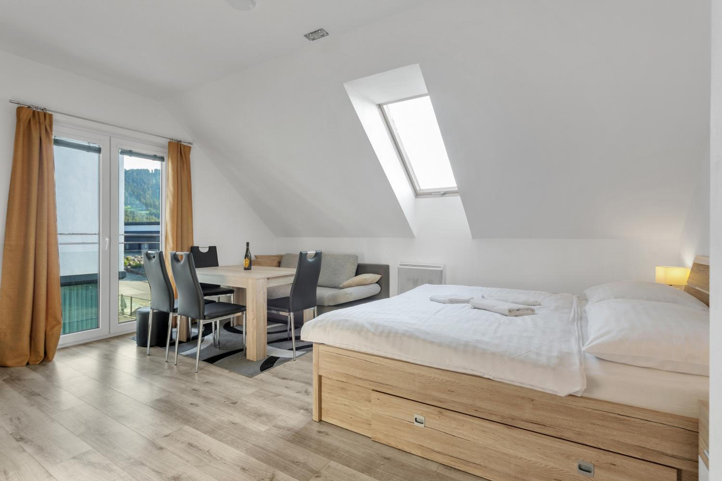 Apartment with Mountain View photo 1