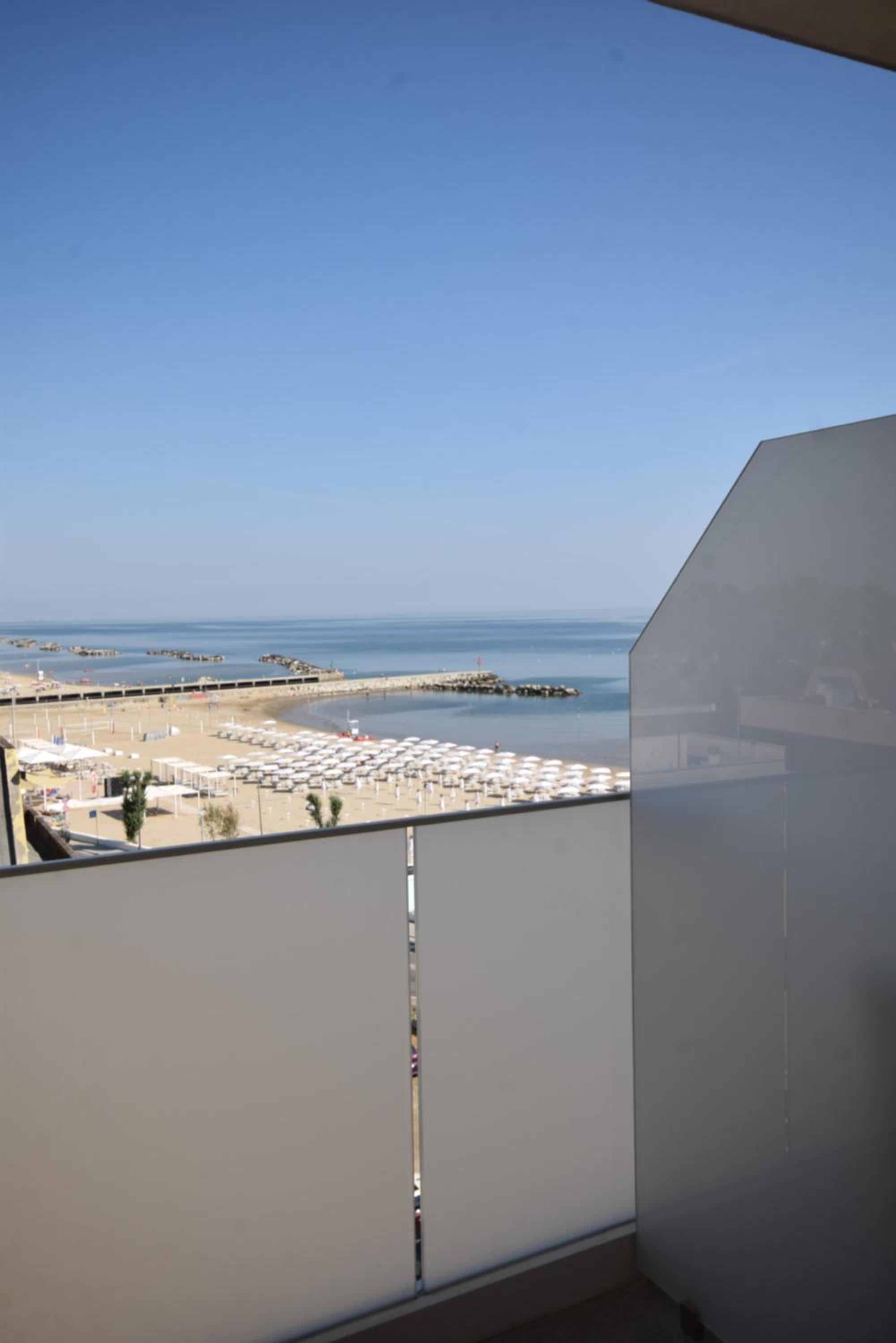 Double or Twin Room with Balcony and Beach Package